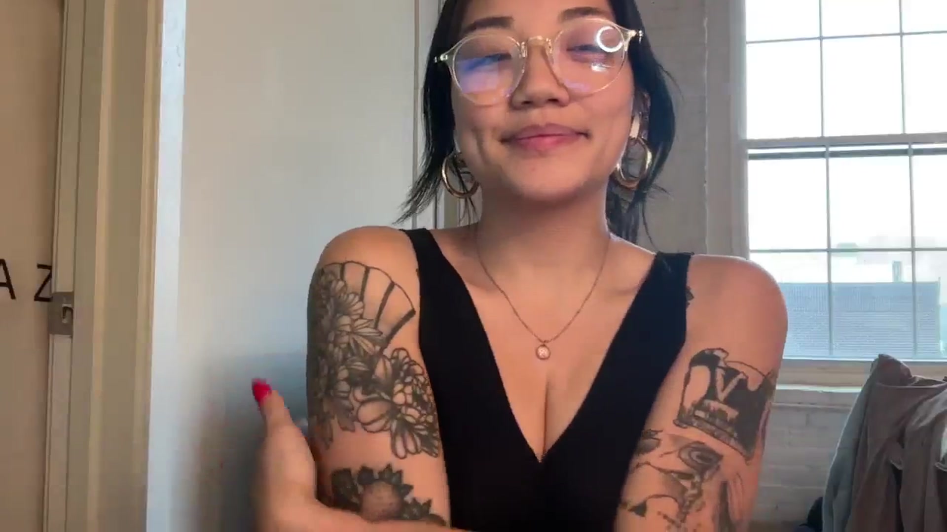 Gallery image thumbnail from luna_tsukiko's myfreecams stream on, 04/03/2024, 16:47 image 5 of 20