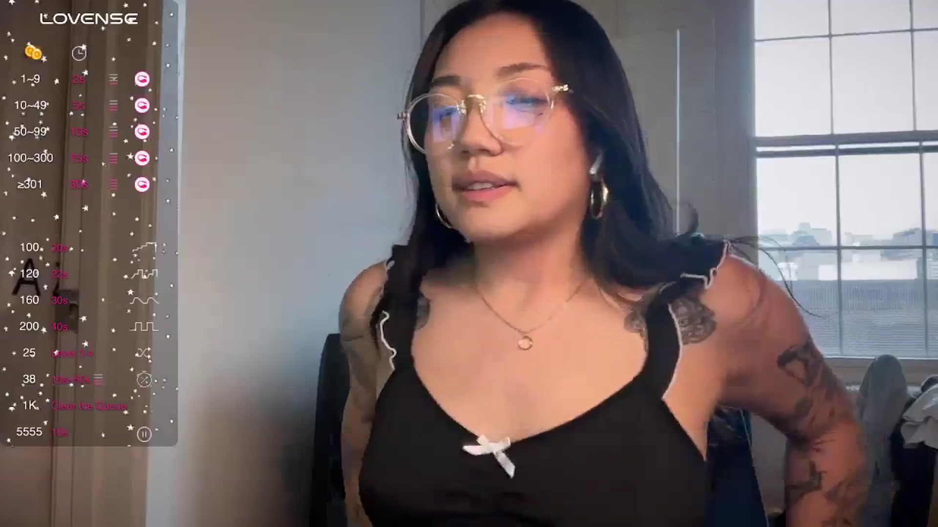 Gallery image thumbnail from luna_tsukiko's myfreecams stream on, 04/03/2024, 22:25 image 17 of 20