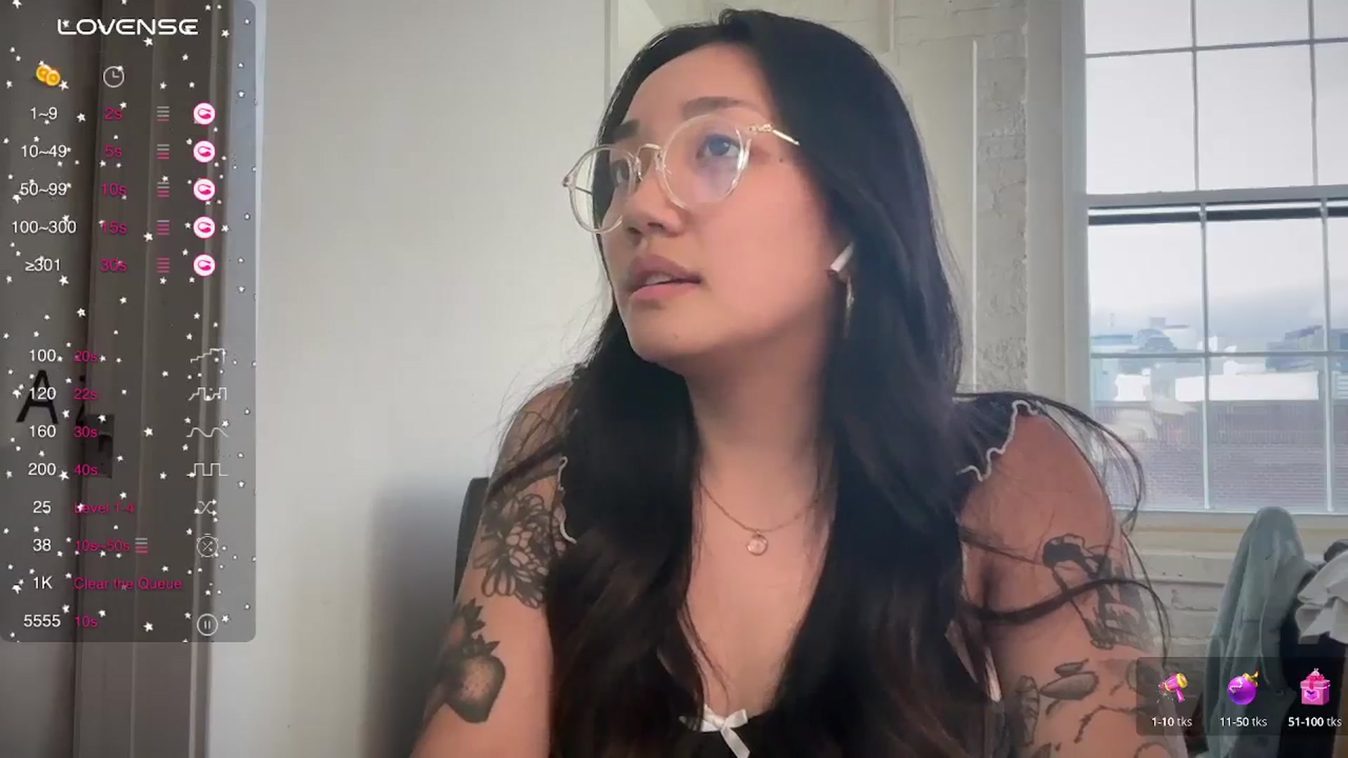 Gallery image thumbnail from luna_tsukiko's myfreecams stream on, 04/03/2024, 22:25 image 14 of 20