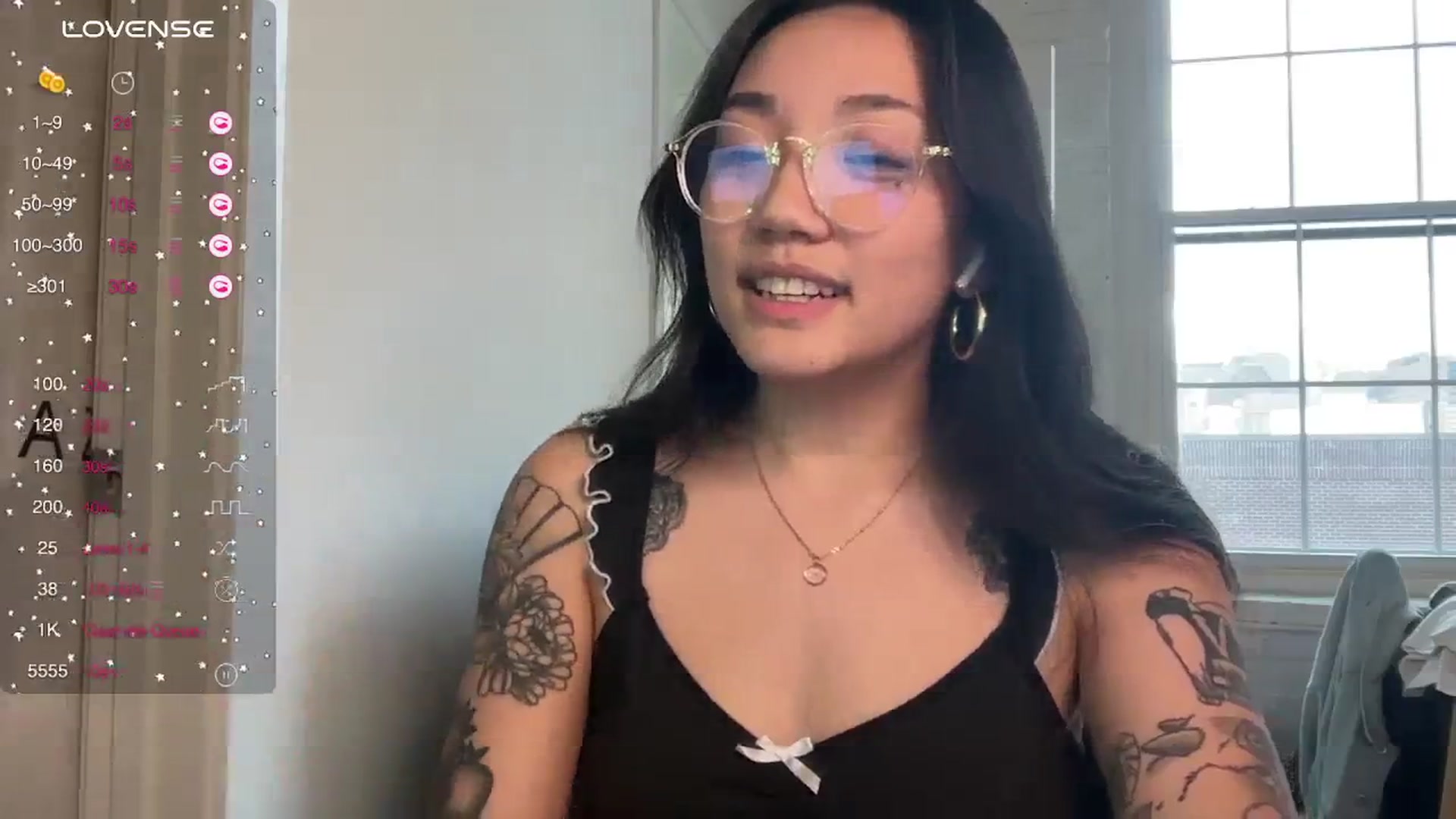 Gallery image thumbnail from luna_tsukiko's myfreecams stream on, 04/03/2024, 22:25 image 8 of 20