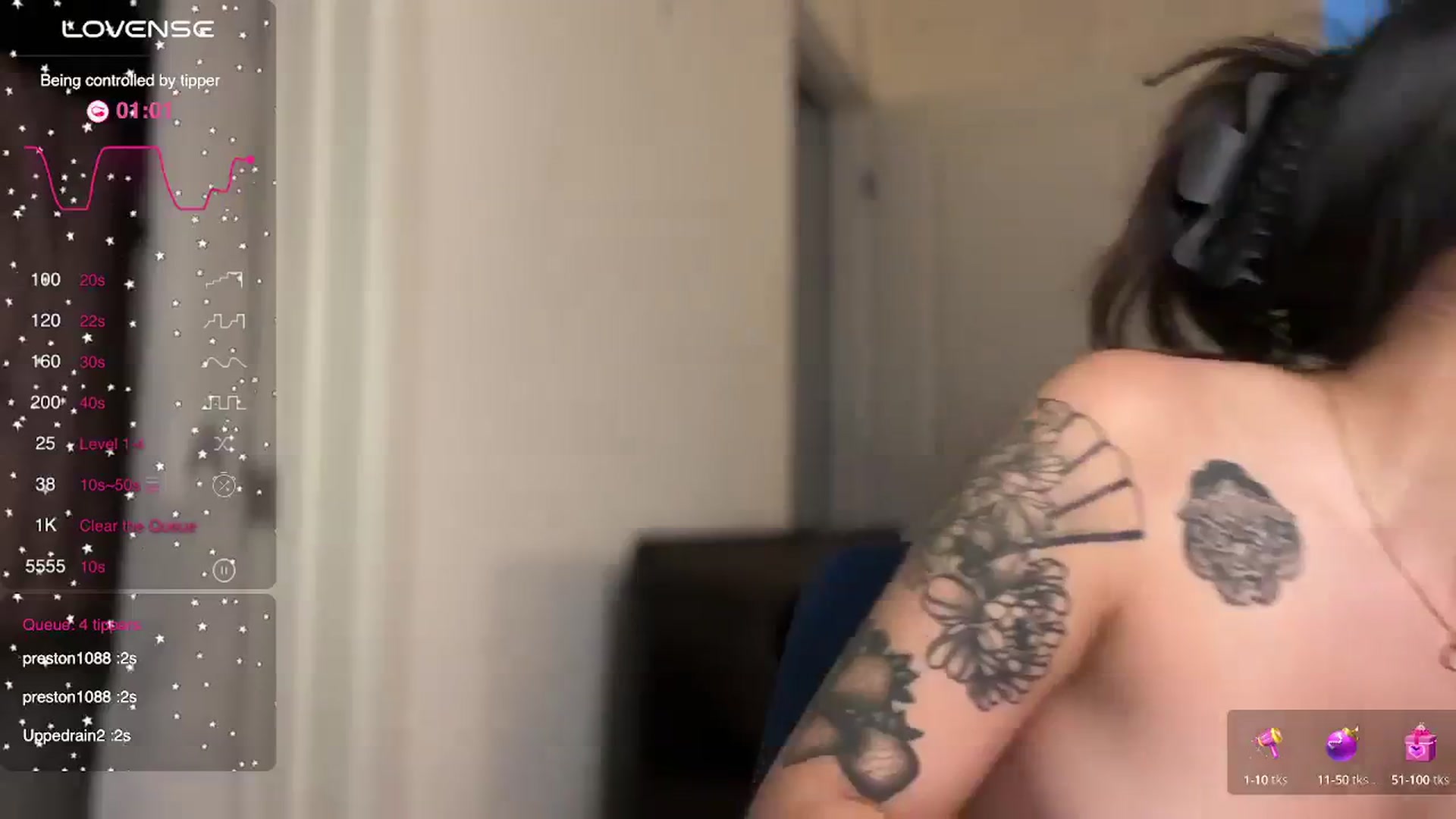 Gallery image thumbnail from luna_tsukiko's myfreecams stream on, 04/03/2024, 23:28 image 20 of 20