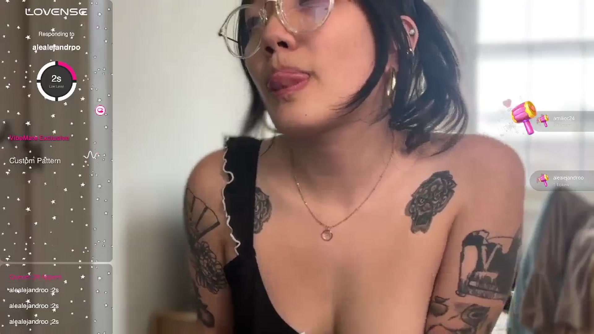 Gallery image thumbnail from luna_tsukiko's myfreecams stream on, 04/04/2024, 18:38 image 7 of 20