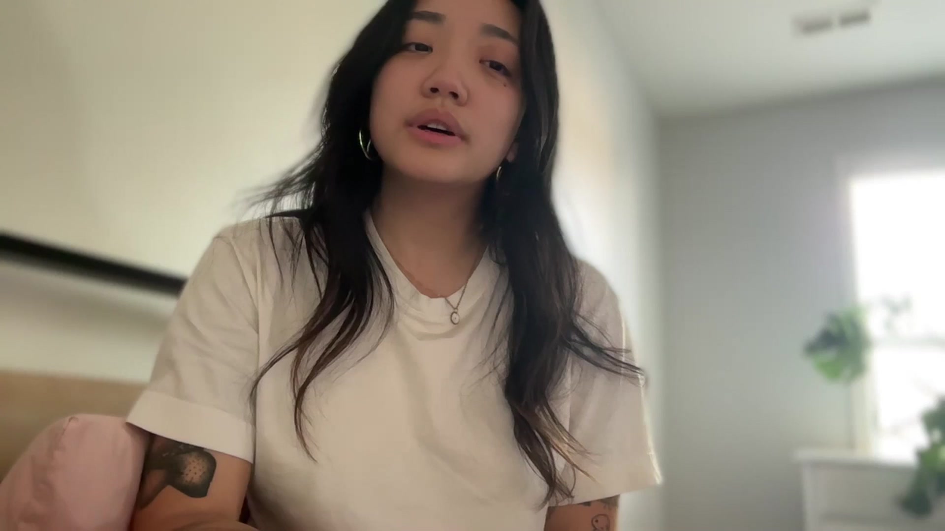 Gallery image thumbnail from luna_tsukiko's myfreecams stream on, 04/07/2024, 23:18 image 13 of 20