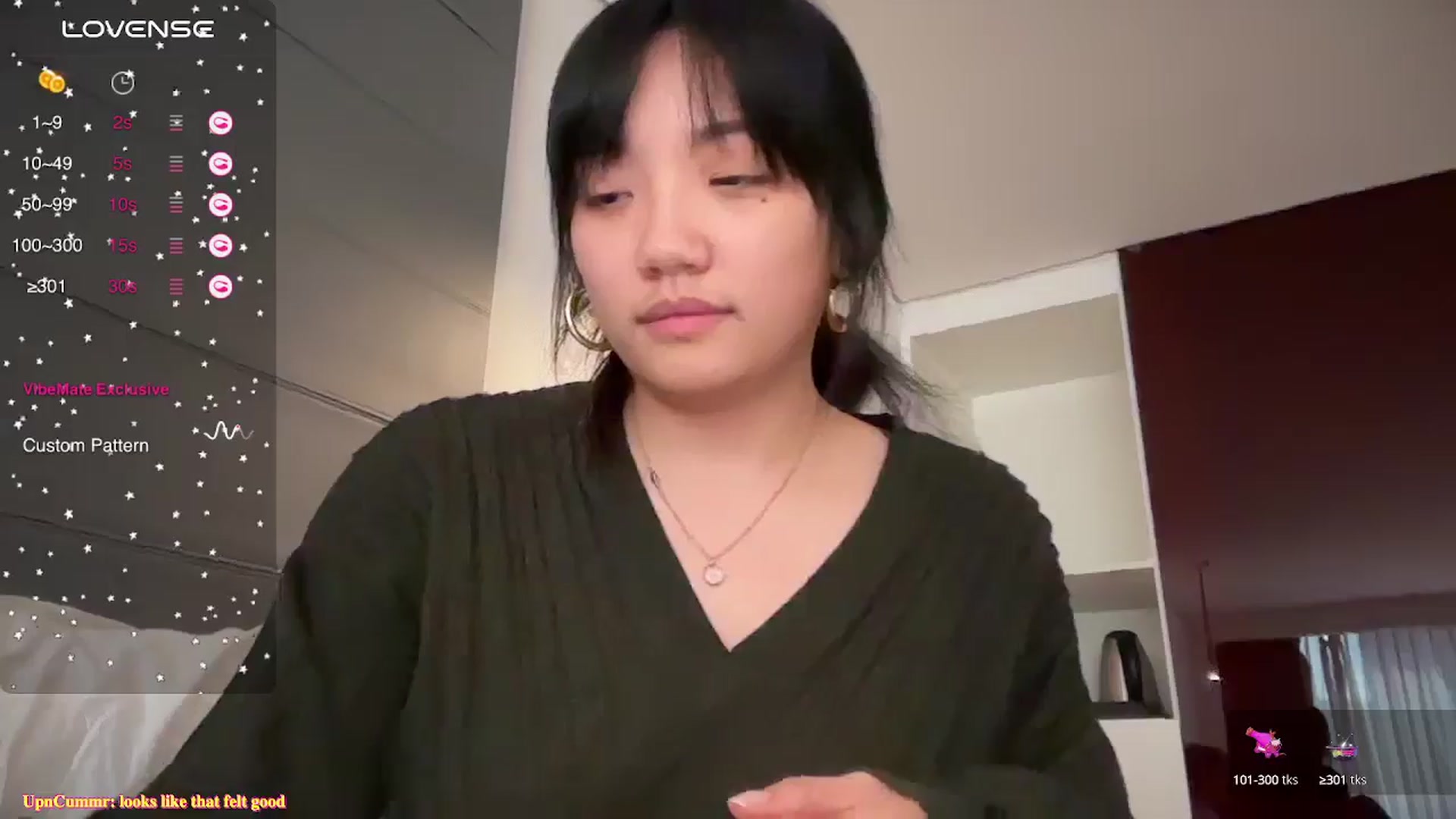 Gallery image thumbnail from luna_tsukiko's myfreecams stream on, 04/22/2024, 16:17 image 15 of 20