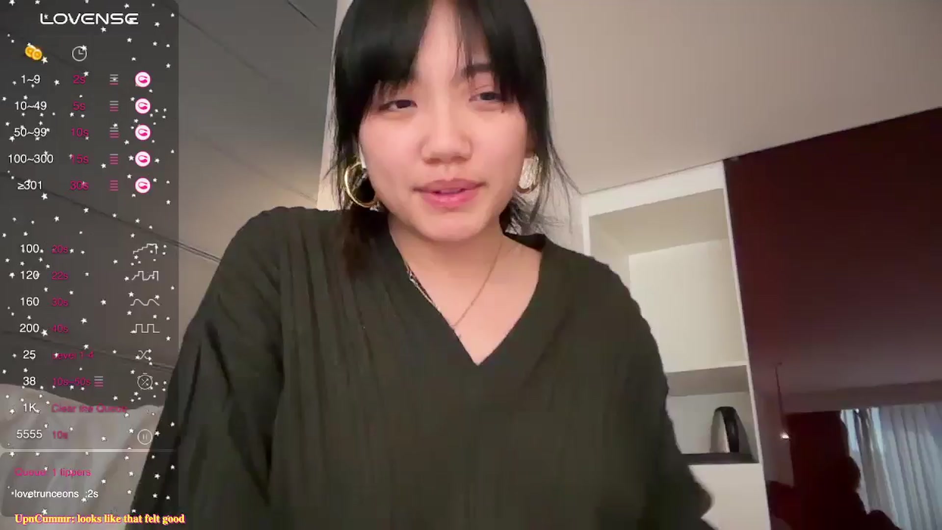 Gallery image thumbnail from luna_tsukiko's myfreecams stream on, 04/22/2024, 16:17 image 16 of 20