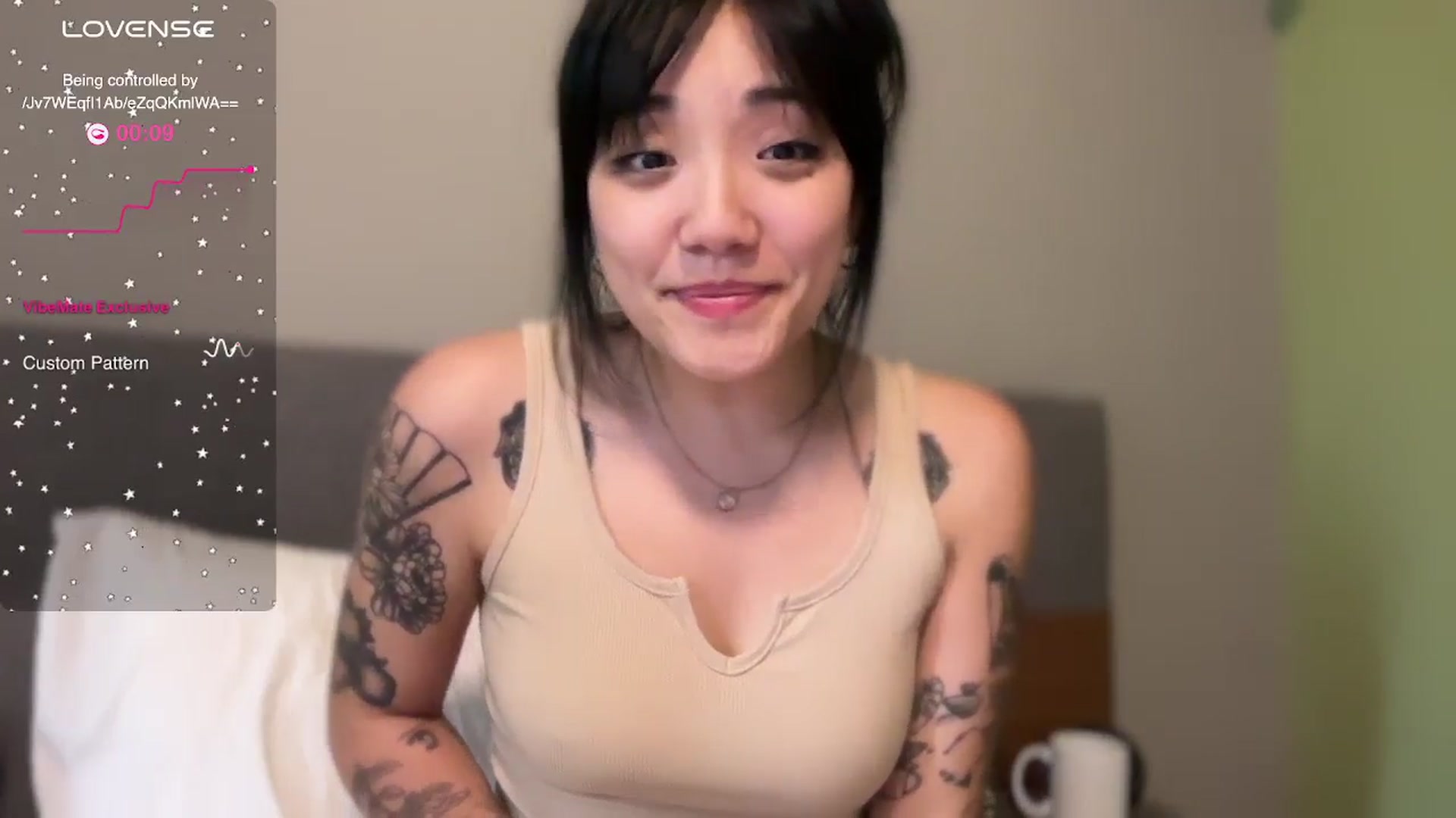 Gallery image thumbnail from luna_tsukiko's myfreecams stream on, 04/27/2024, 20:34 image 8 of 20