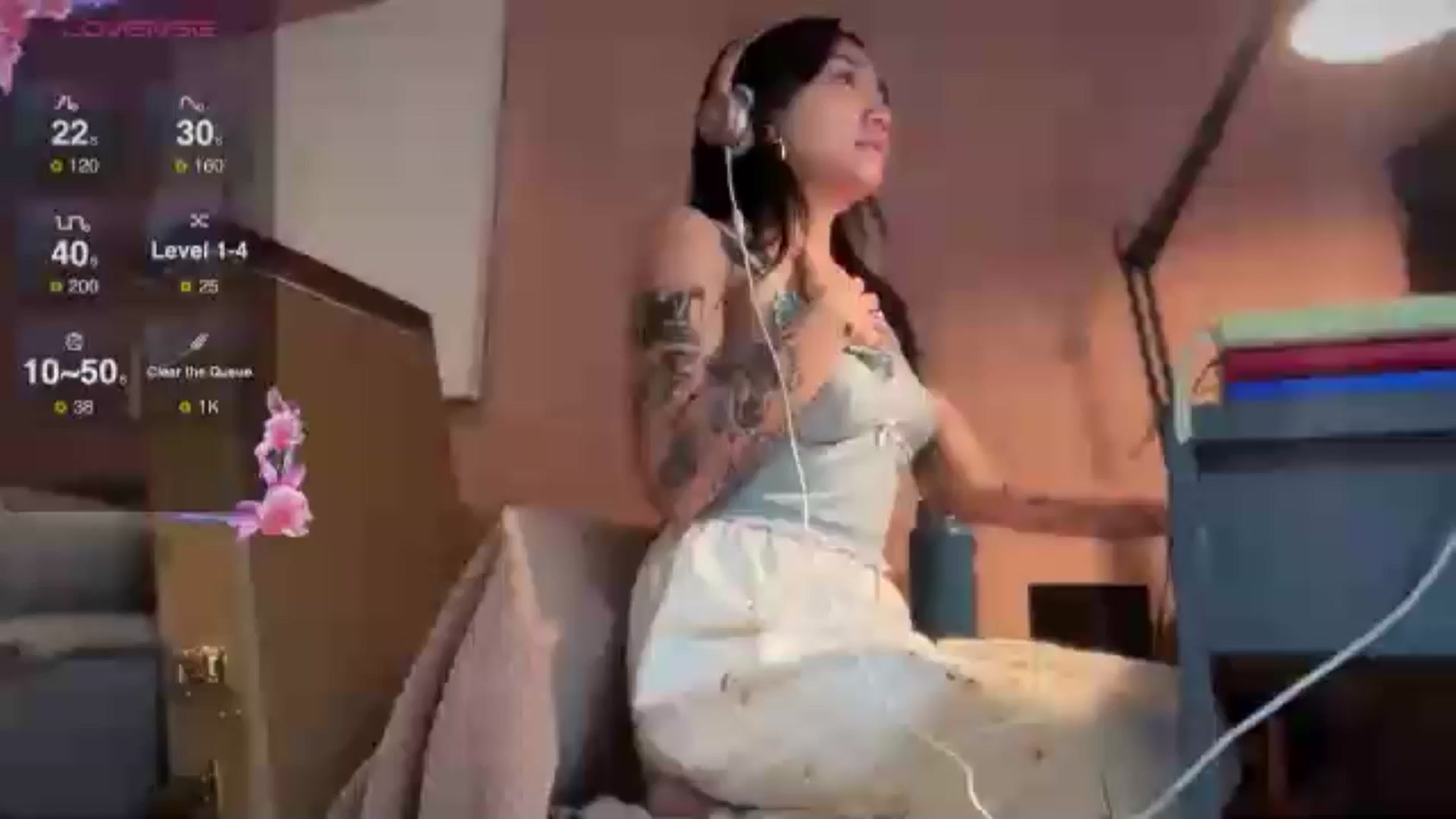Gallery image thumbnail from luna_tsukiko's myfreecams stream on, 09/11/2024, 16:18 image 5 of 20