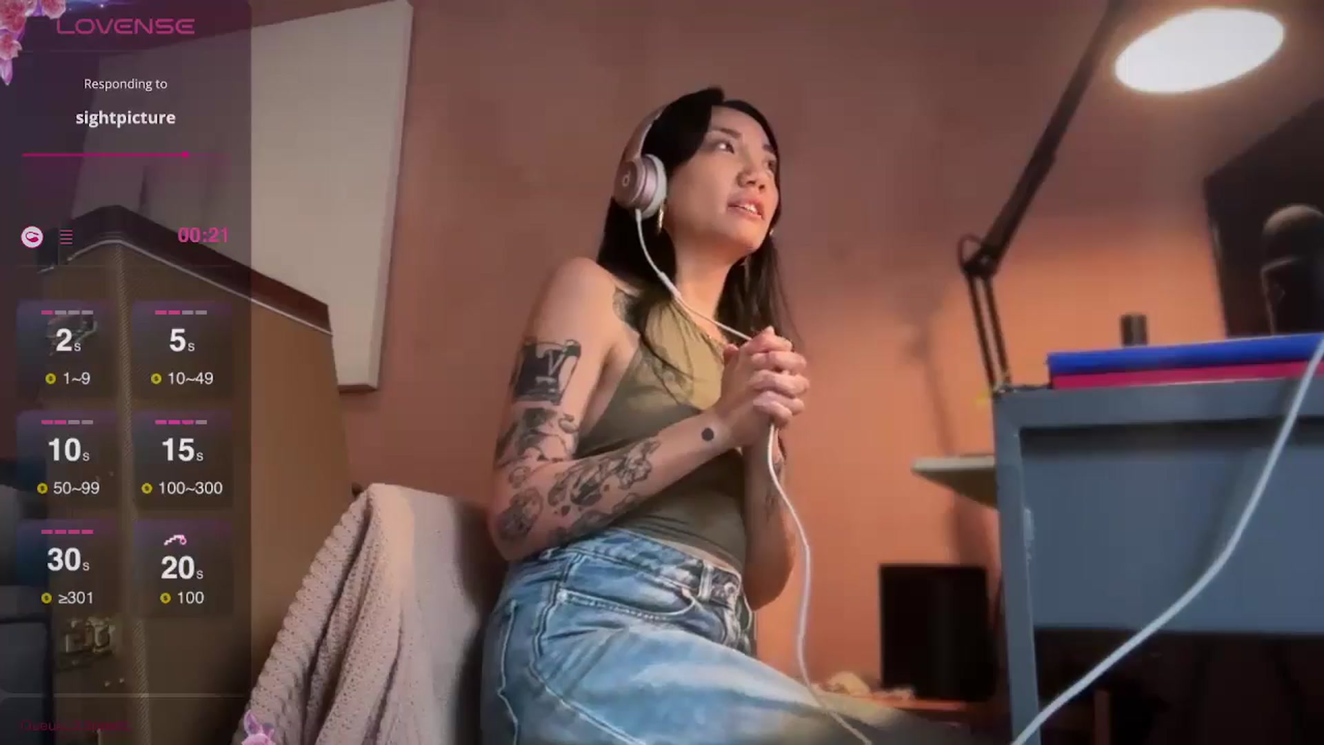 Gallery image thumbnail from luna_tsukiko's myfreecams stream on, 09/12/2024, 18:59 image 7 of 20