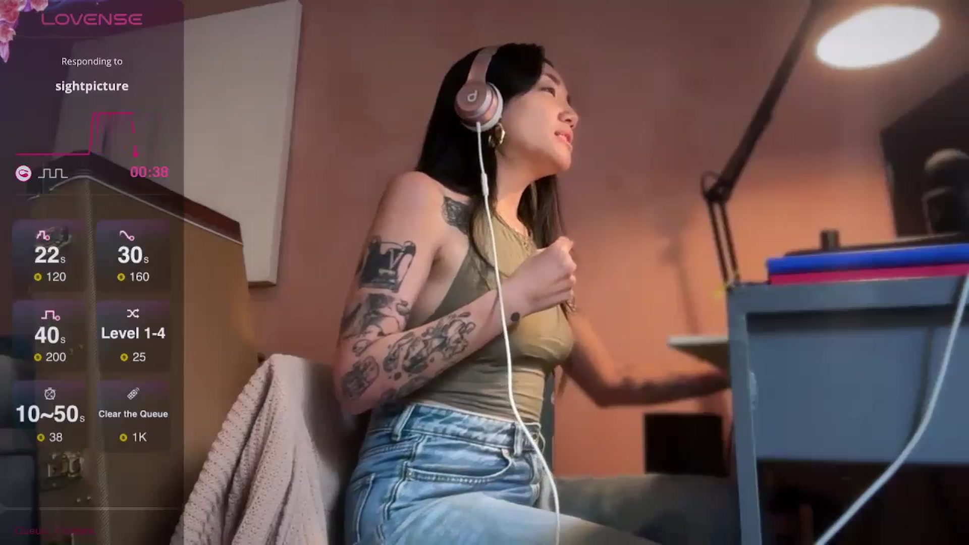 Gallery image thumbnail from luna_tsukiko's myfreecams stream on, 09/12/2024, 18:59 image 4 of 20