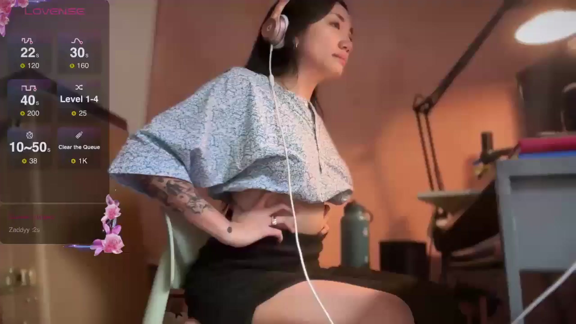 Gallery image thumbnail from luna_tsukiko's myfreecams stream on, 09/18/2024, 20:04 image 10 of 20