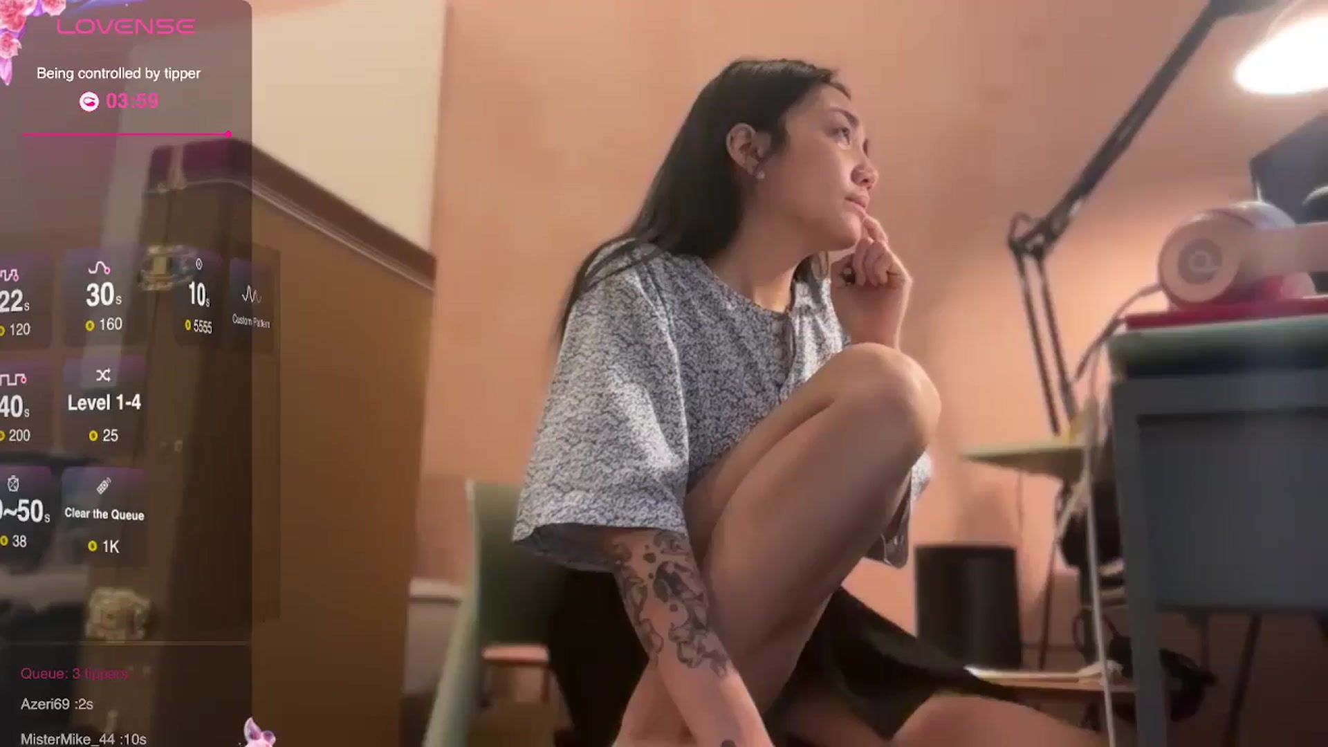 Gallery image thumbnail from luna_tsukiko's myfreecams stream on, 10/02/2024, 13:38 image 1 of 20