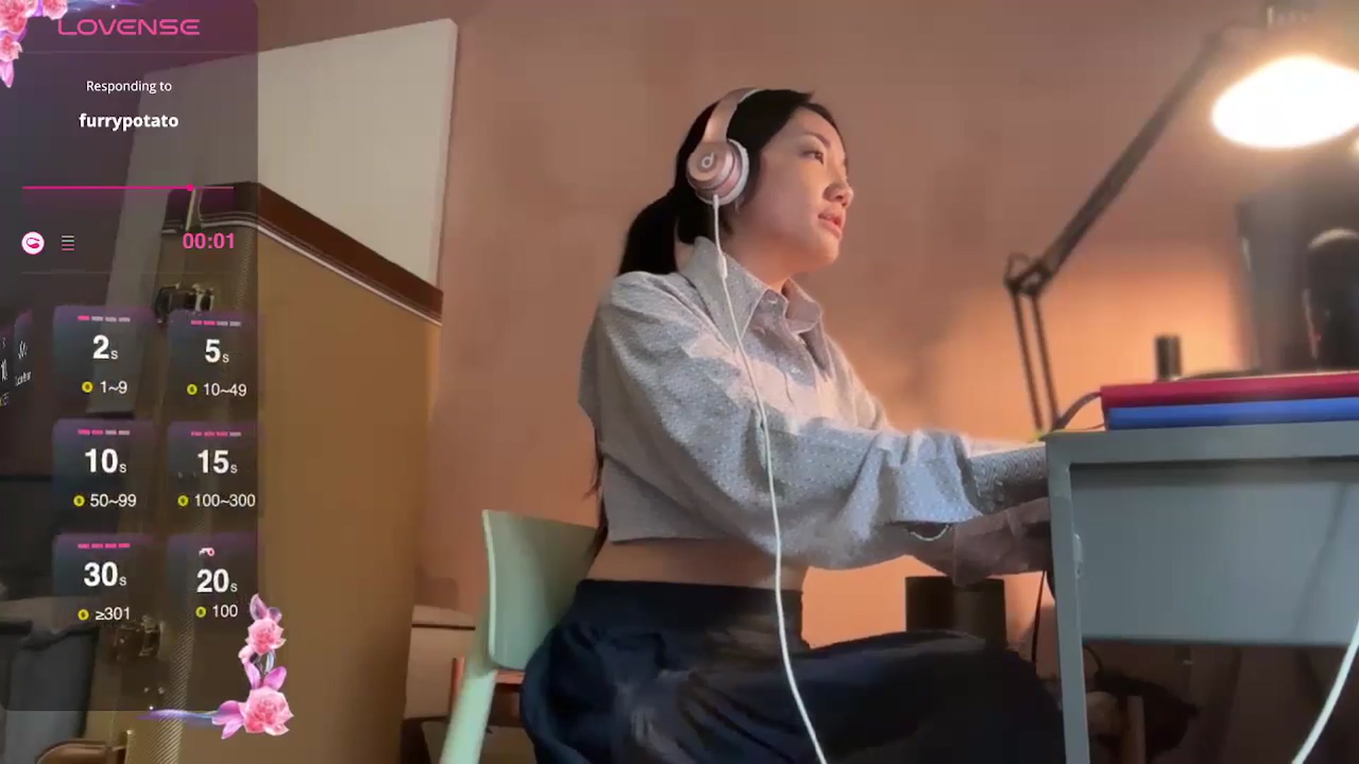 Gallery image thumbnail from luna_tsukiko's myfreecams stream on, 10/04/2024, 16:26 image 20 of 20