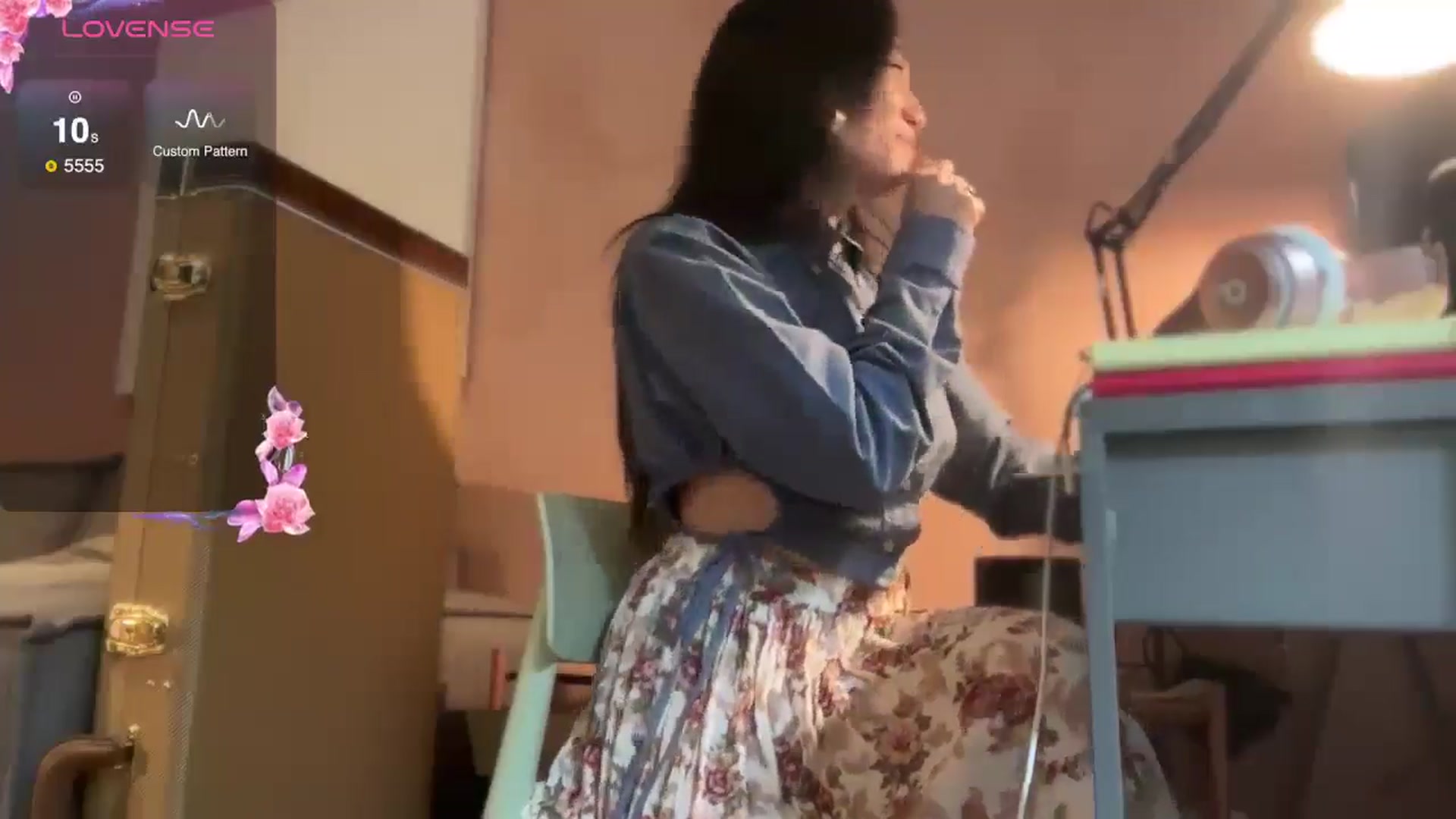 Gallery image thumbnail from luna_tsukiko's myfreecams stream on, 10/07/2024, 15:35 image 3 of 20