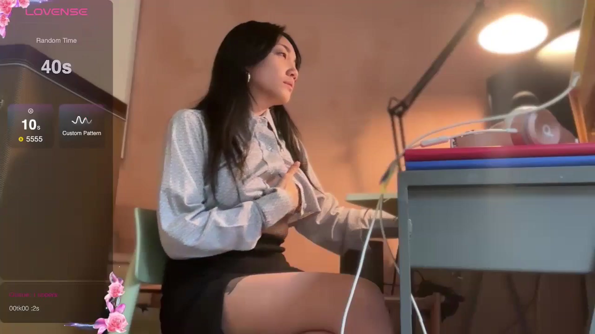 Gallery image thumbnail from luna_tsukiko's myfreecams stream on, 10/09/2024, 18:57 image 12 of 20