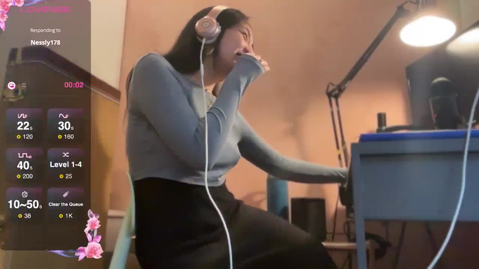 Gallery image thumbnail from luna_tsukiko's myfreecams stream on, 10/15/2024, 16:30 image 8 of 20