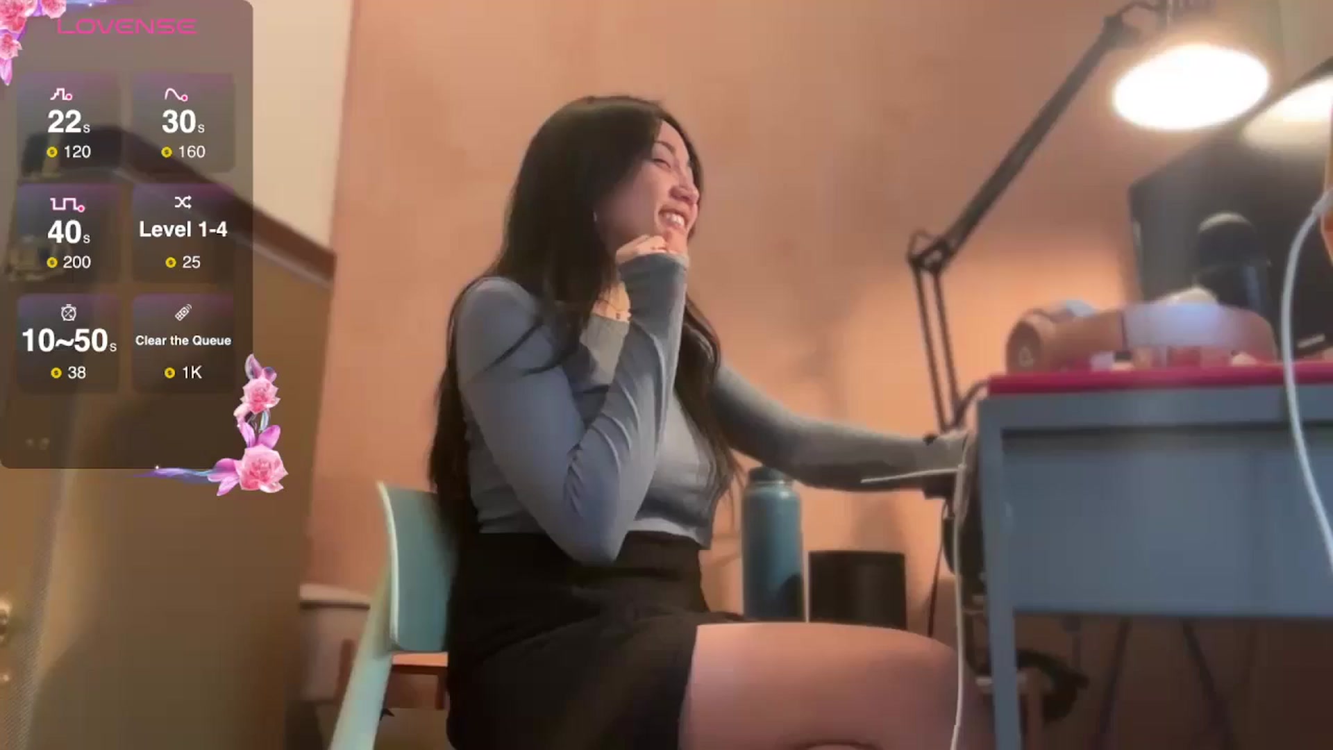 Gallery image thumbnail from luna_tsukiko's myfreecams stream on, 10/15/2024, 18:22 image 17 of 20