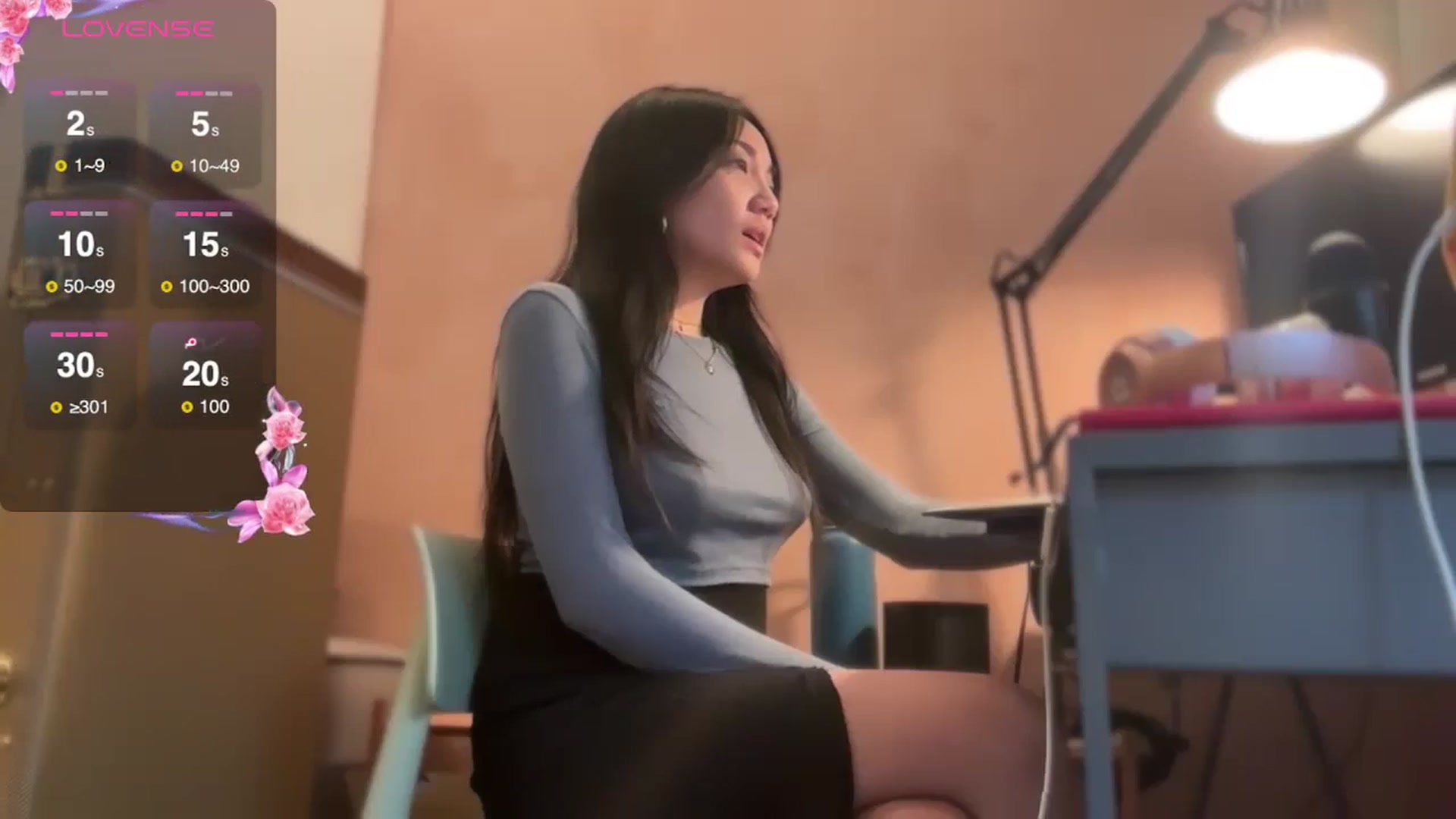 Gallery image thumbnail from luna_tsukiko's myfreecams stream on, 10/15/2024, 18:22 image 3 of 20