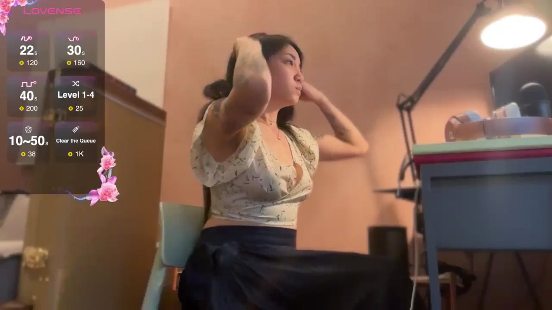 Gallery image thumbnail from luna_tsukiko's myfreecams stream on, 10/16/2024, 17:31 image 6 of 20