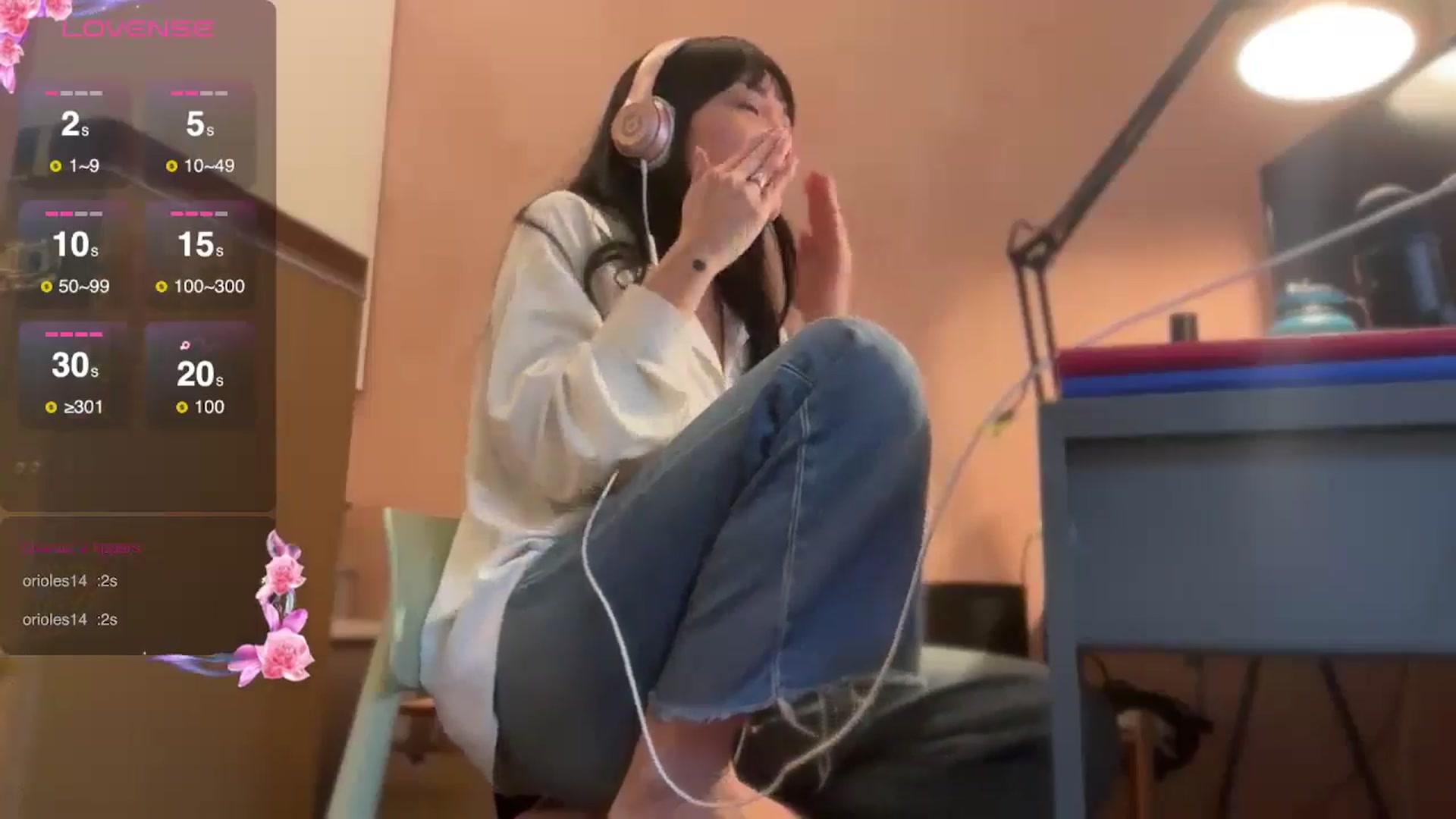 Gallery image thumbnail from luna_tsukiko's myfreecams stream on, 10/18/2024, 16:28 image 3 of 20