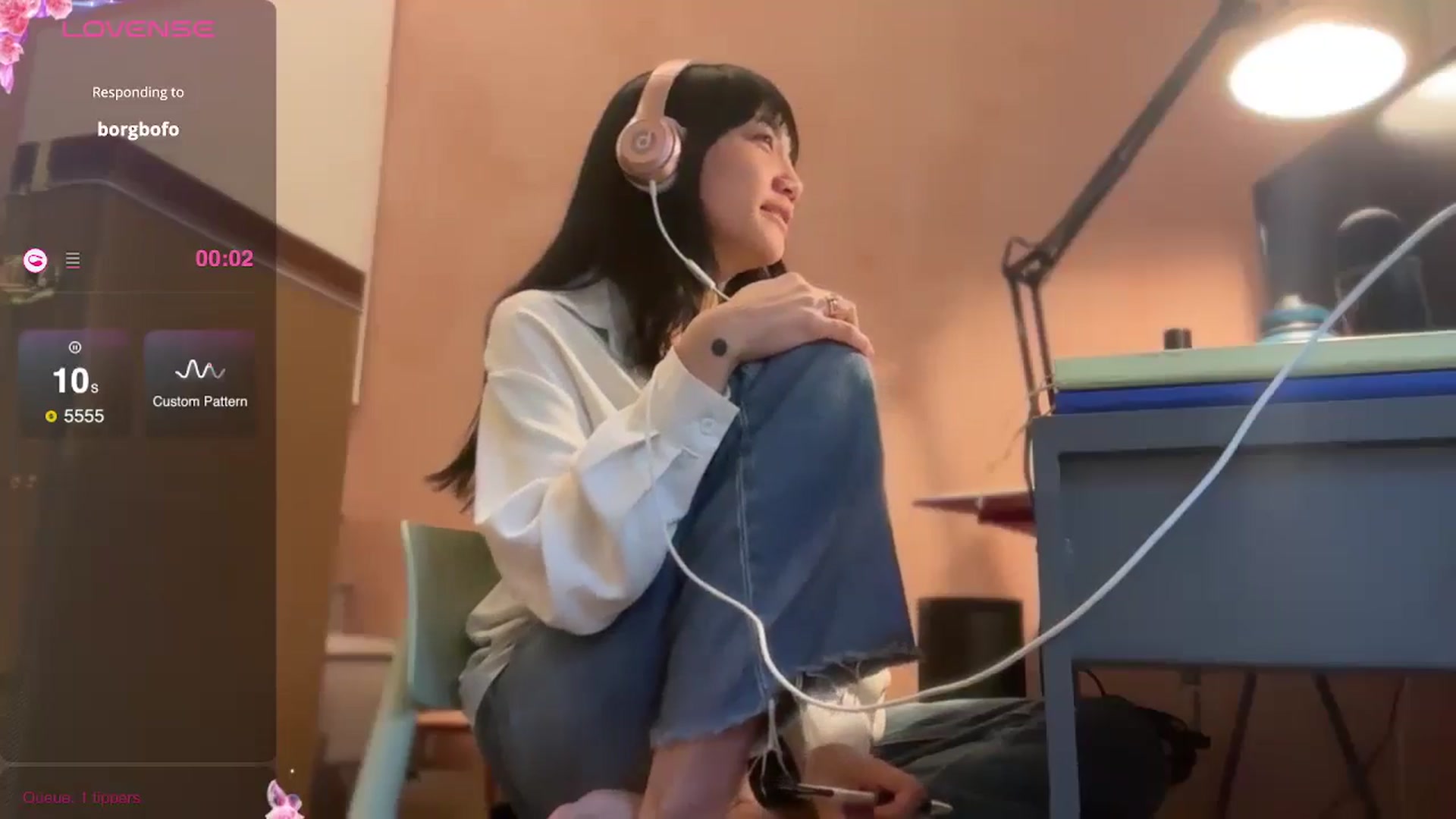 Gallery image thumbnail from luna_tsukiko's myfreecams stream on, 10/18/2024, 18:31 image 4 of 20