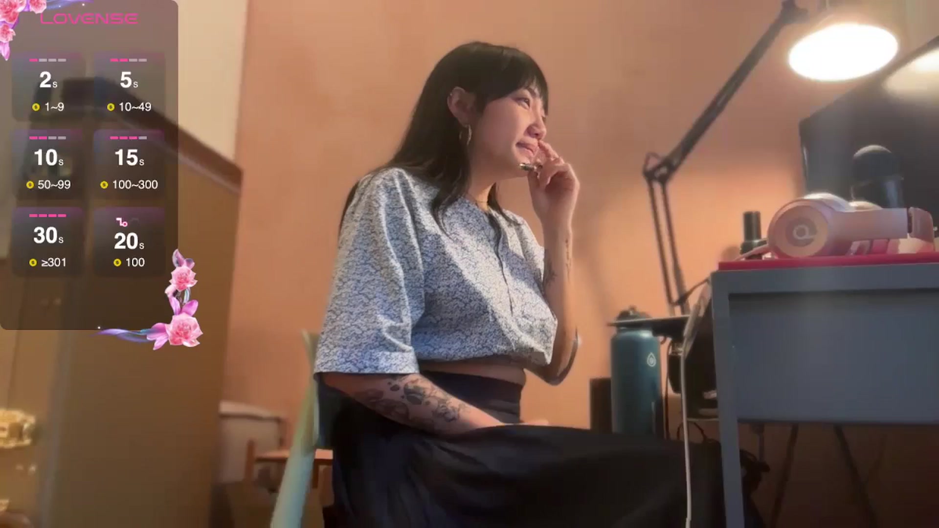 Gallery image thumbnail from luna_tsukiko's myfreecams stream on, 10/22/2024, 18:22 image 11 of 20