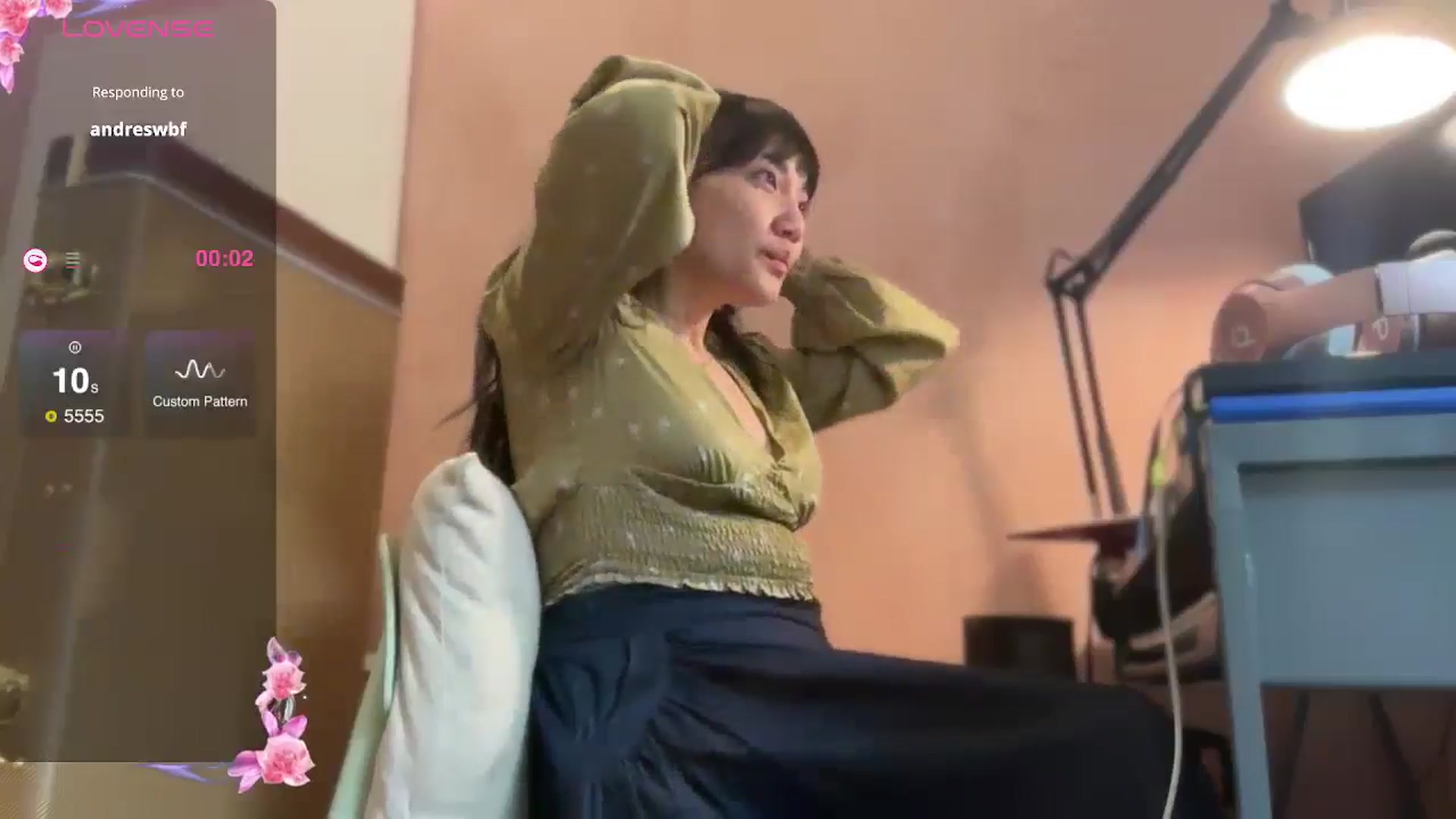 Gallery image thumbnail from luna_tsukiko's myfreecams stream on, 10/29/2024, 21:53 image 17 of 20