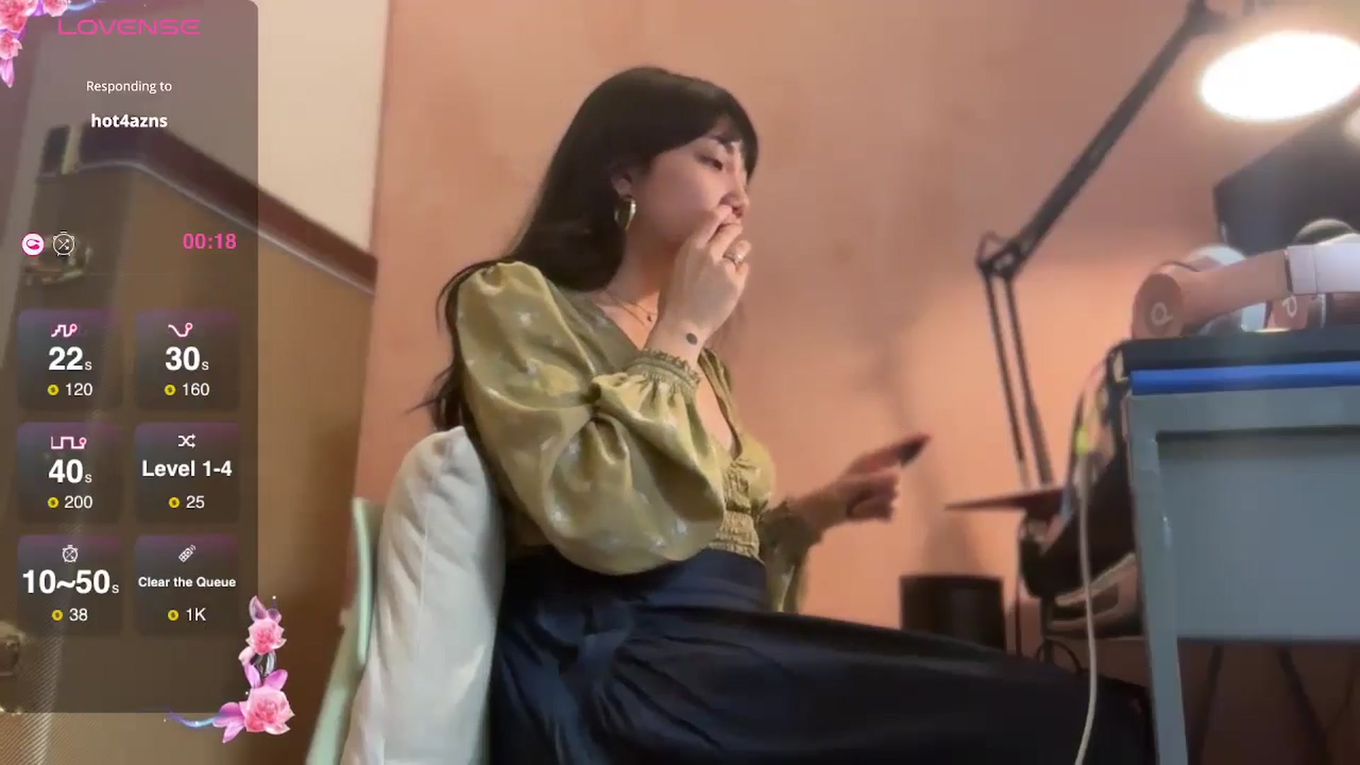 Gallery image thumbnail from luna_tsukiko's myfreecams stream on, 10/29/2024, 21:53 image 5 of 20