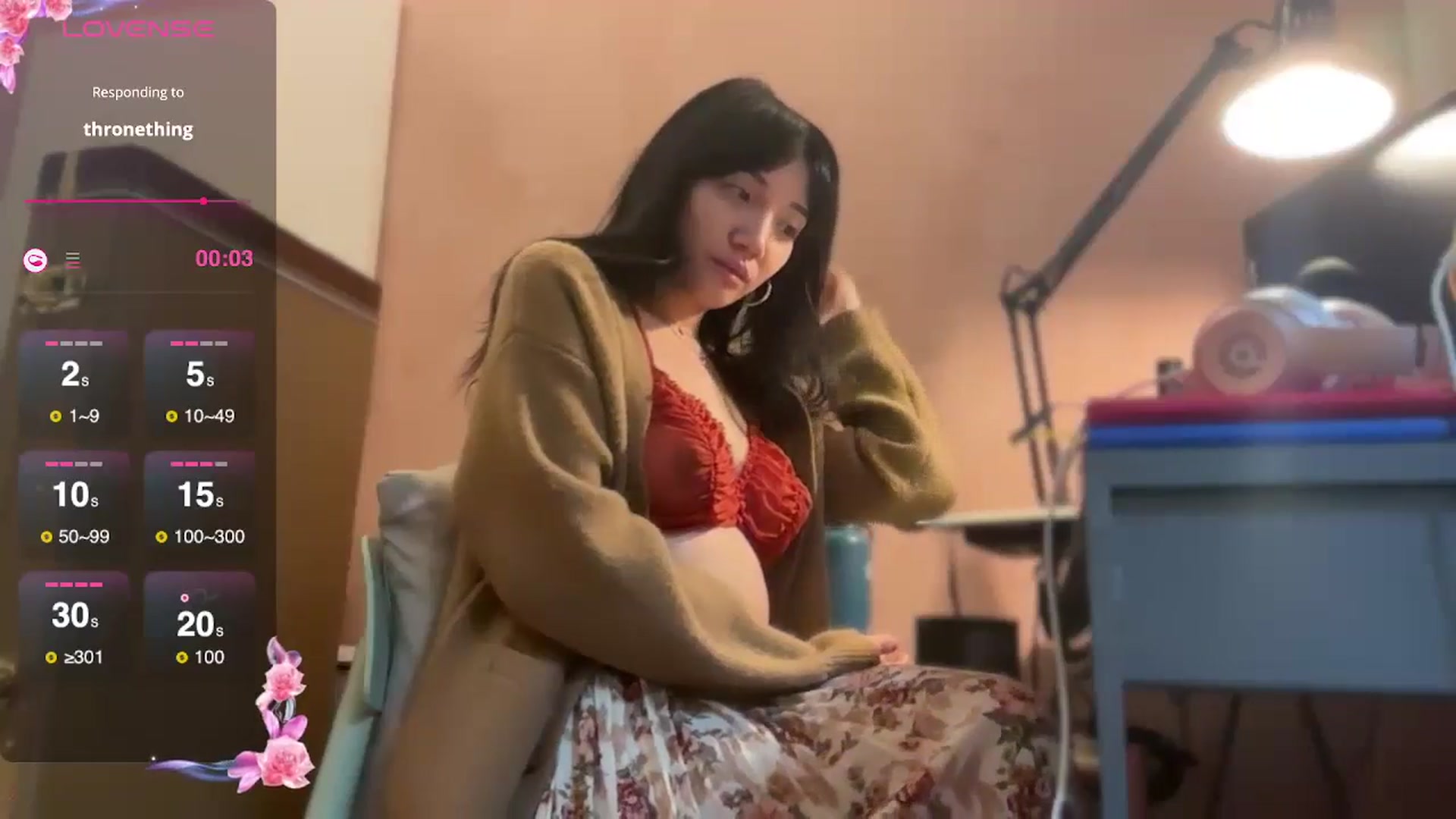 Gallery image thumbnail from luna_tsukiko's myfreecams stream on, 10/30/2024, 22:25 image 5 of 20
