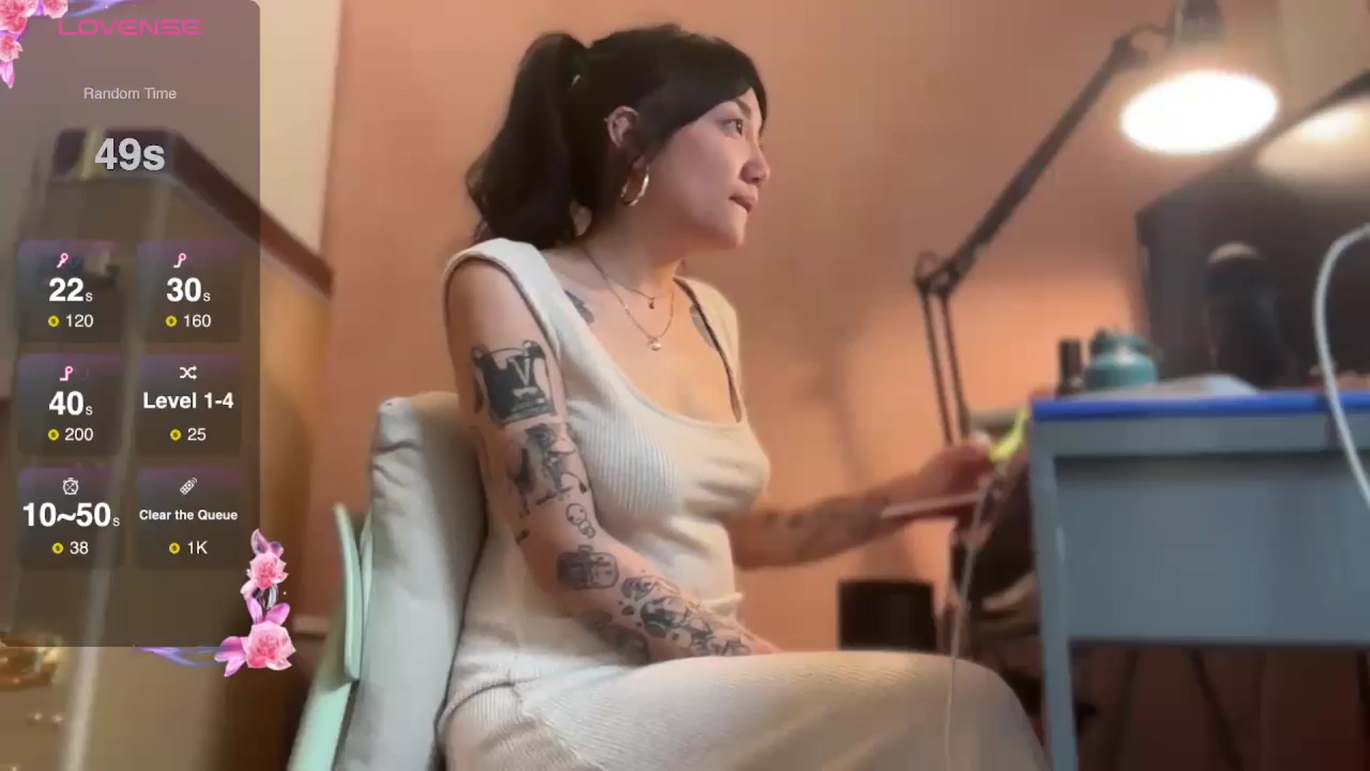 Gallery image thumbnail from luna_tsukiko's myfreecams stream on, 11/05/2024, 20:27 image 17 of 20