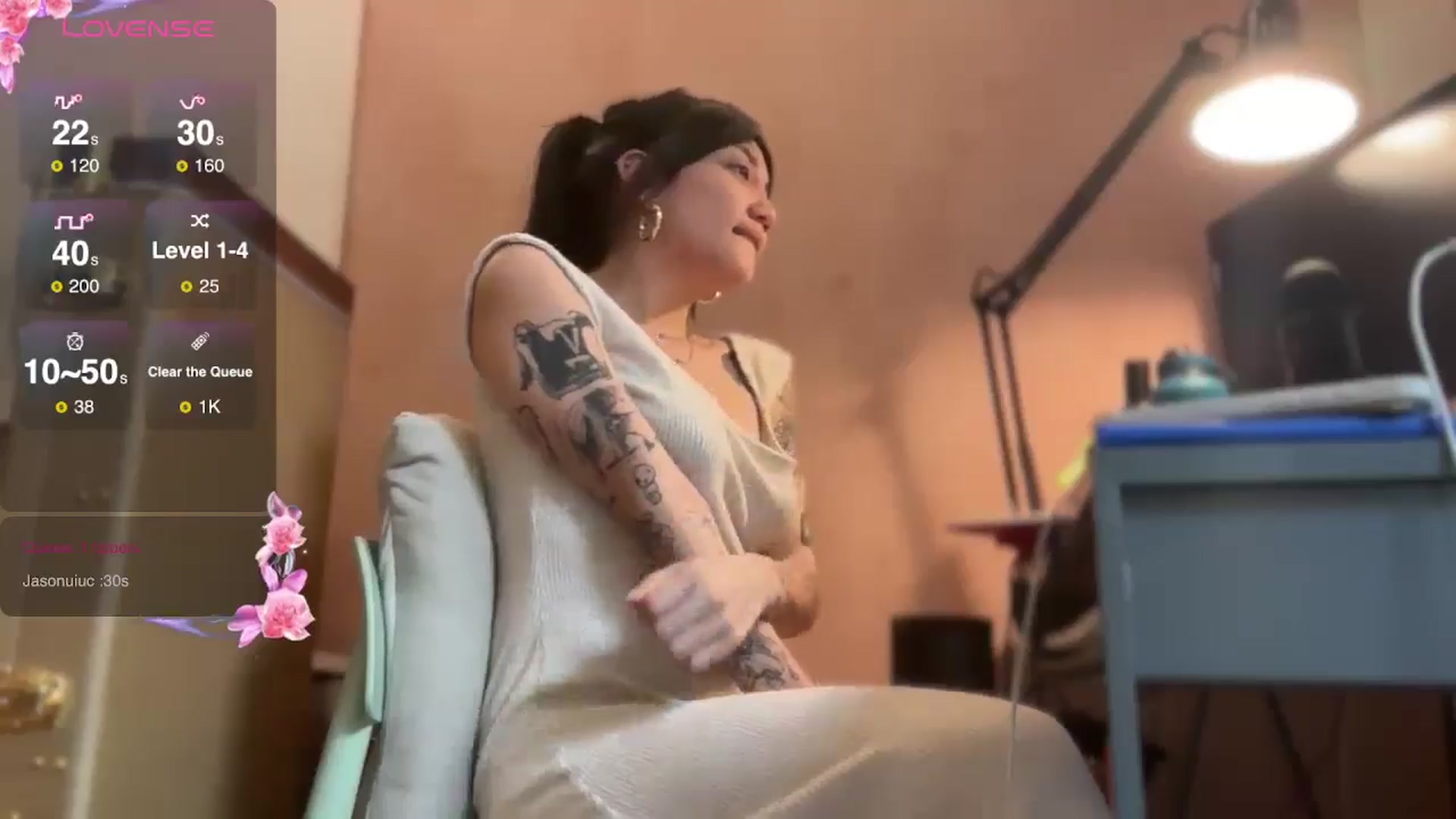 Gallery image thumbnail from luna_tsukiko's myfreecams stream on, 11/05/2024, 20:27 image 15 of 20