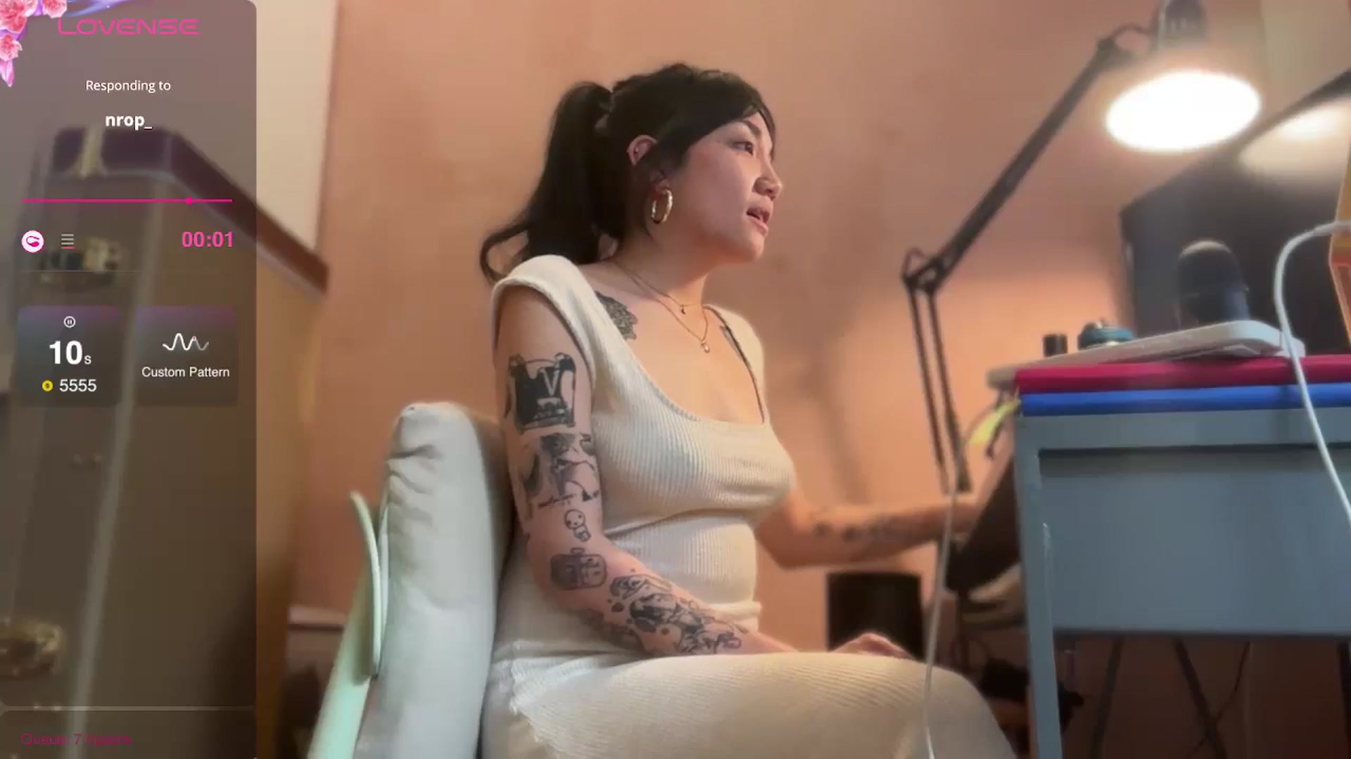 Gallery image thumbnail from luna_tsukiko's myfreecams stream on, 11/05/2024, 21:13 image 9 of 20