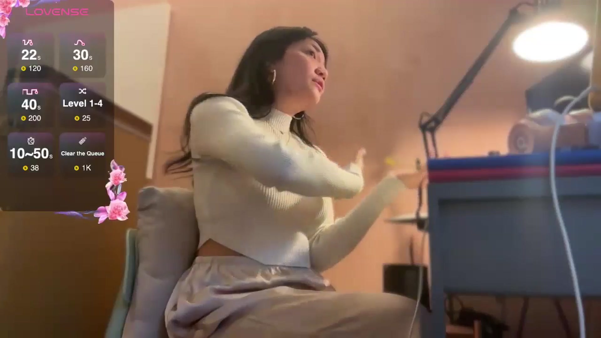 Gallery image thumbnail from luna_tsukiko's myfreecams stream on, 11/07/2024, 14:39 image 10 of 20