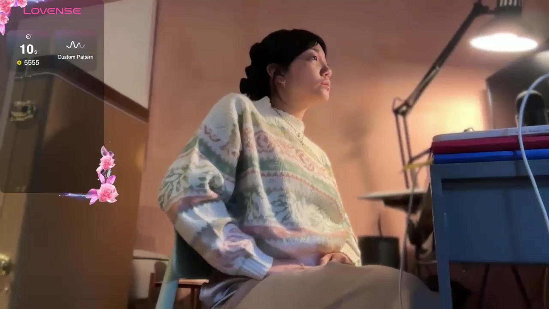 Gallery image thumbnail from luna_tsukiko's myfreecams stream on, 11/13/2024, 14:40 image 18 of 20