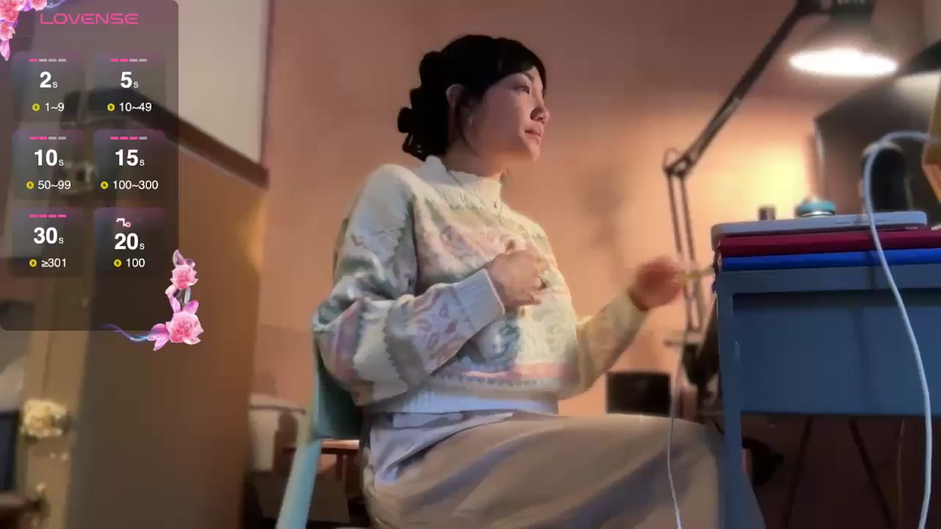 Gallery image thumbnail from luna_tsukiko's myfreecams stream on, 11/13/2024, 16:20 image 1 of 20