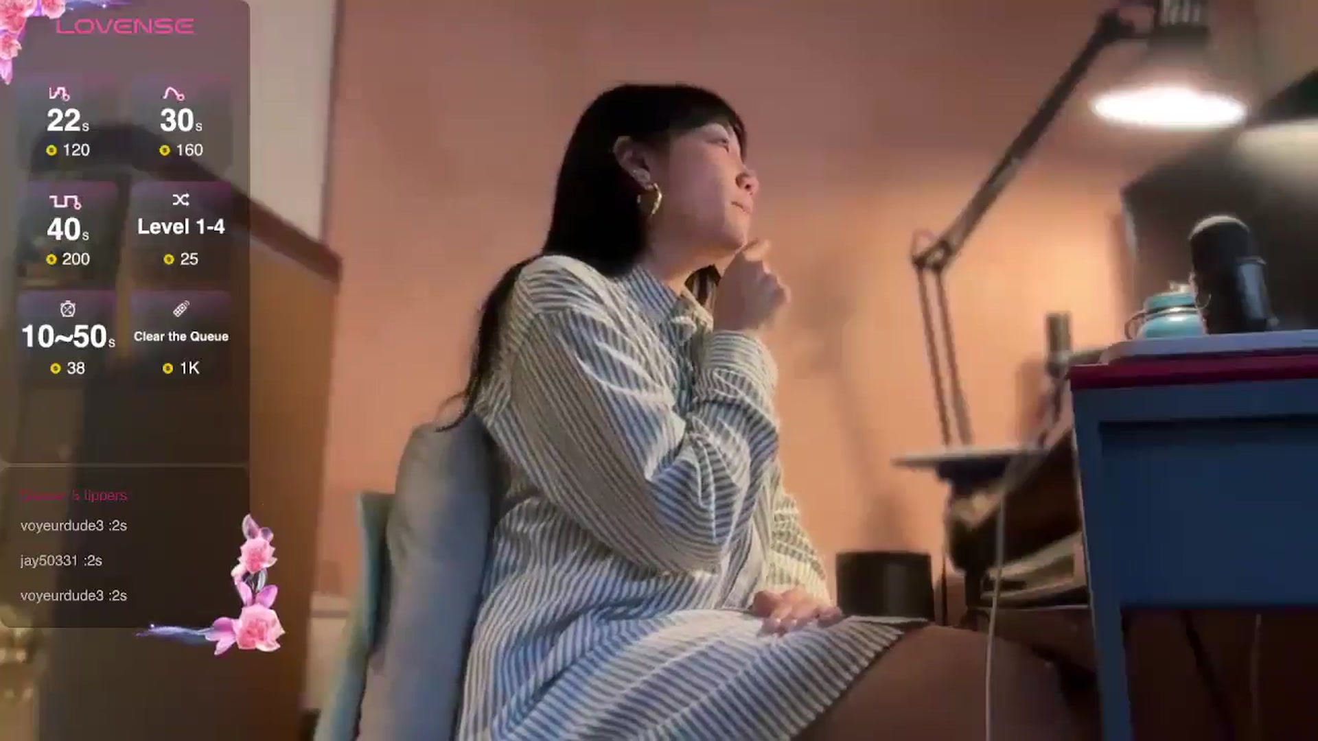 Gallery image thumbnail from luna_tsukiko's myfreecams stream on, 11/18/2024, 15:29 image 16 of 20