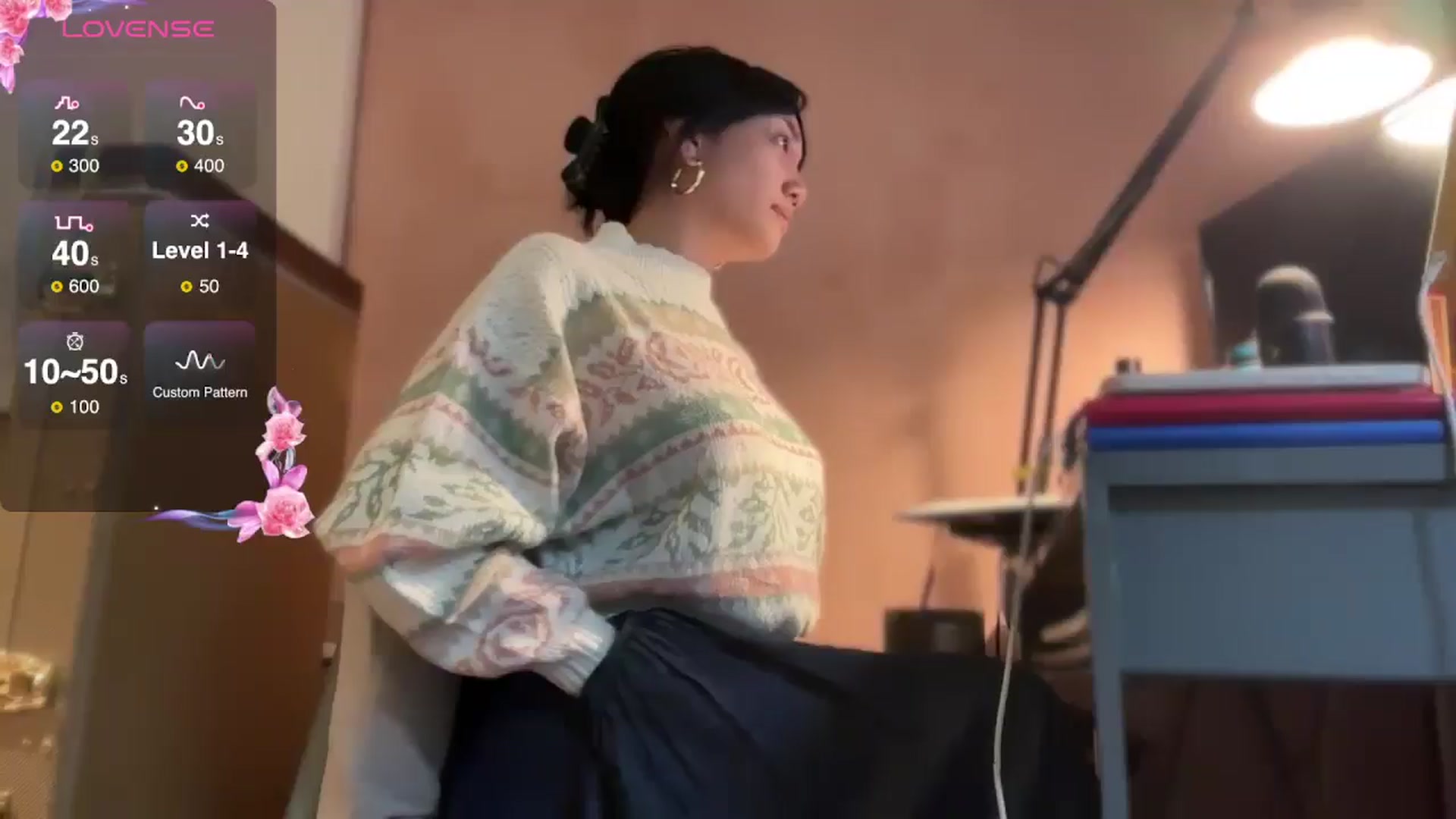 Gallery image thumbnail from luna_tsukiko's myfreecams stream on, 11/20/2024, 15:42 image 2 of 20
