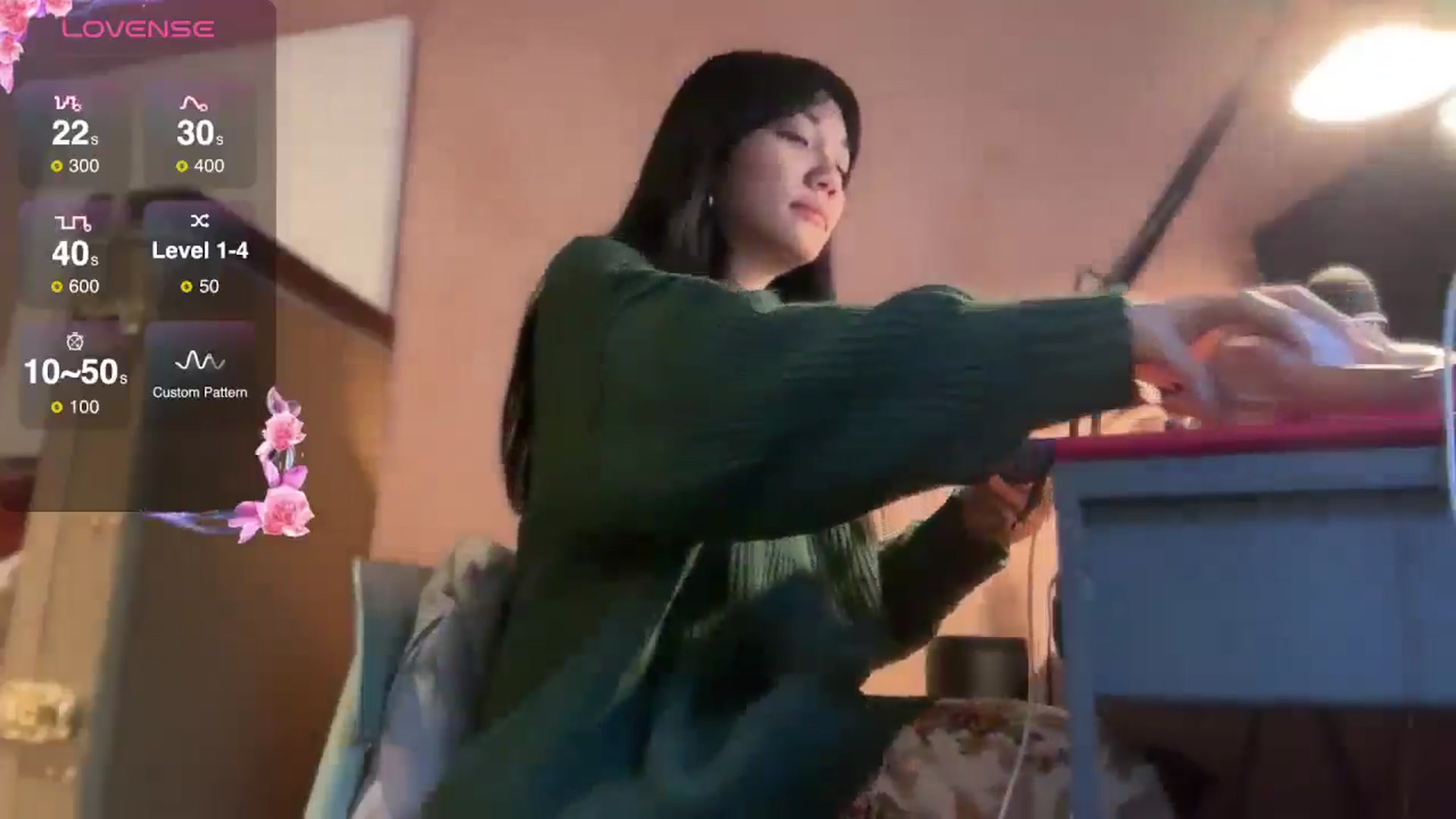 Gallery image thumbnail from luna_tsukiko's myfreecams stream on, 11/25/2024, 16:13 image 5 of 20