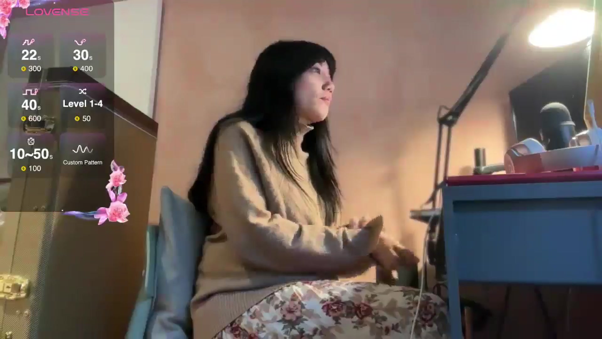 Gallery image thumbnail from luna_tsukiko's myfreecams stream on, 11/27/2024, 15:18 image 5 of 20