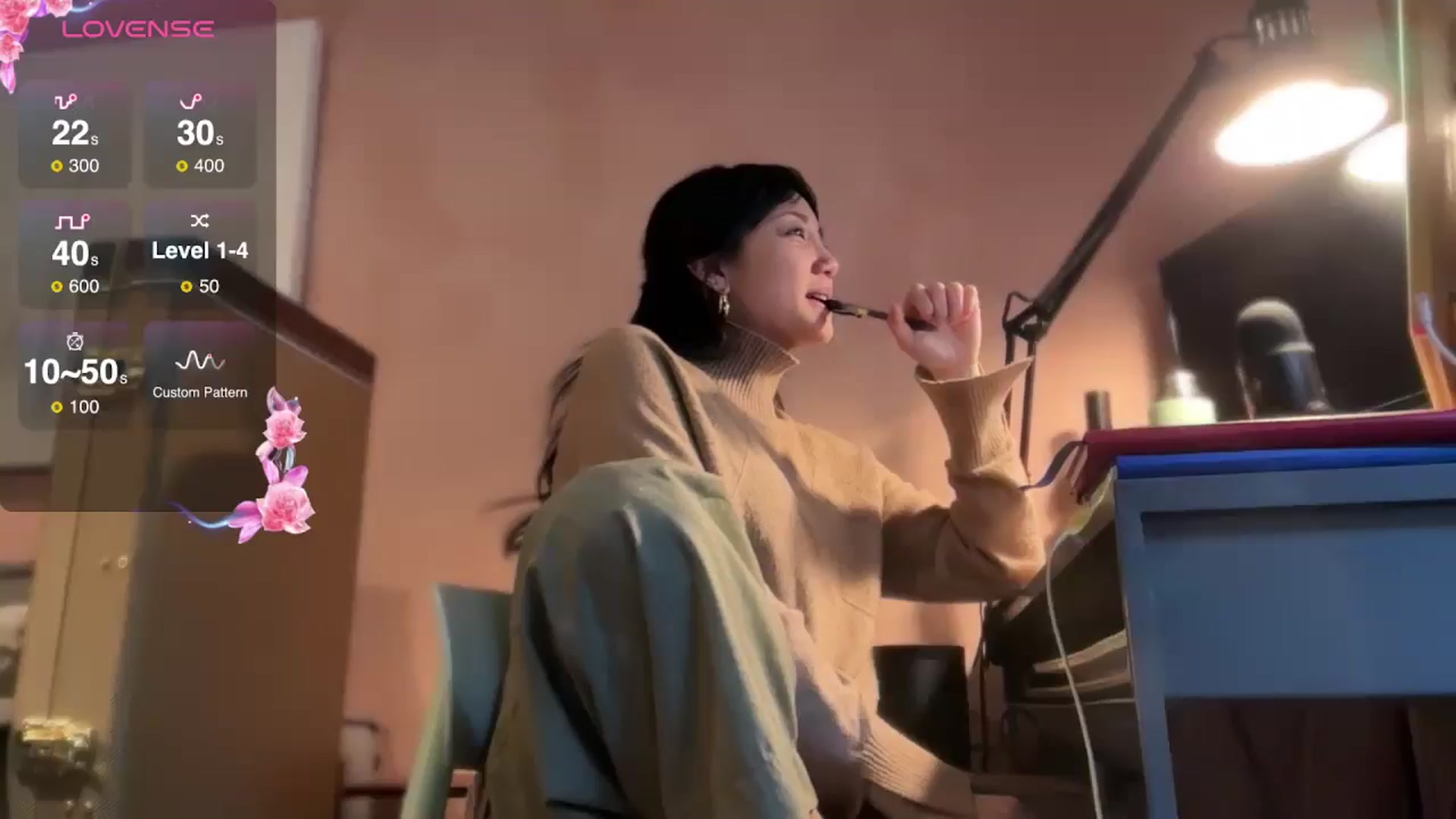 Gallery image thumbnail from luna_tsukiko's myfreecams stream on, 12/17/2024, 15:32 image 1 of 20