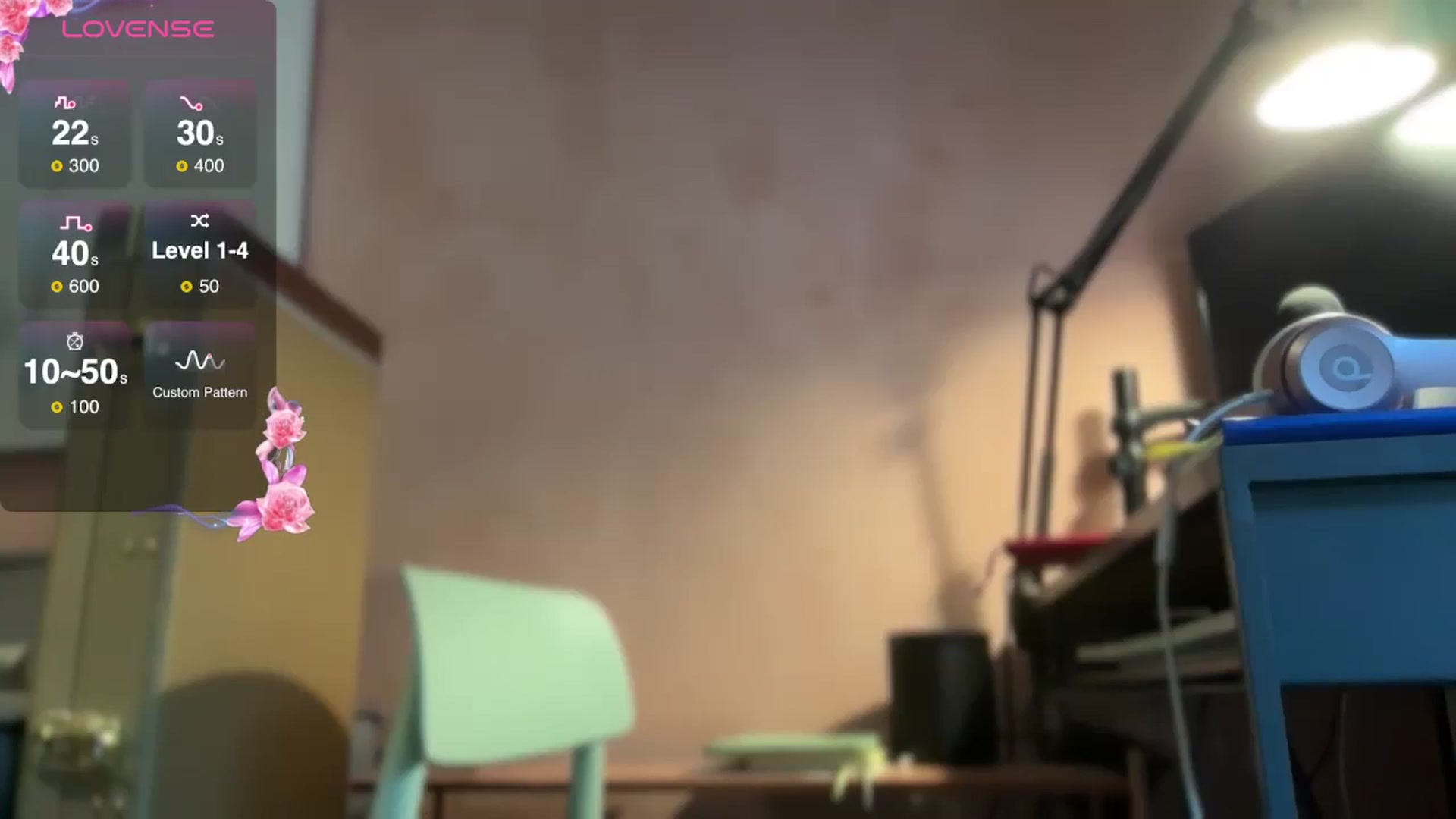 Gallery image thumbnail from luna_tsukiko's myfreecams stream on, 12/26/2024, 19:15 image 4 of 20