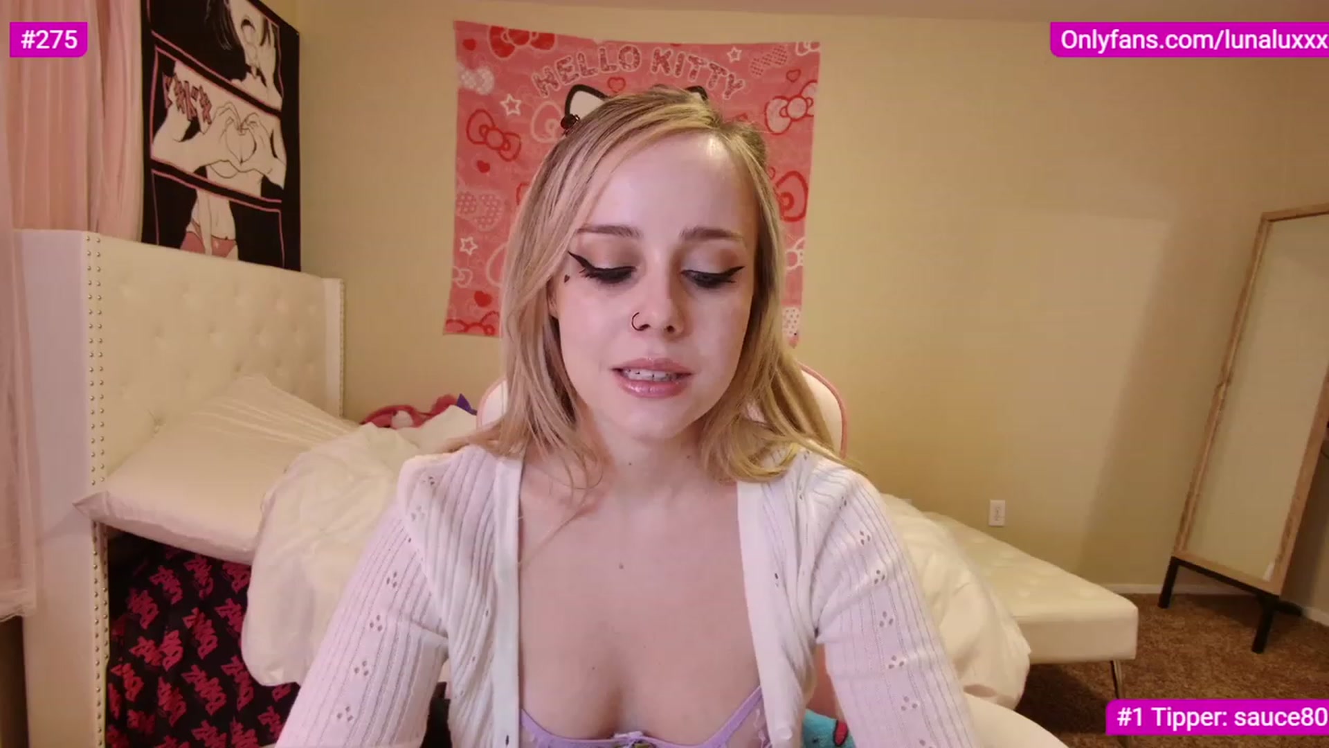 Gallery image thumbnail from lunalovelyy's myfreecams stream on, 01/06/2023, 01:09 image 11 of 20