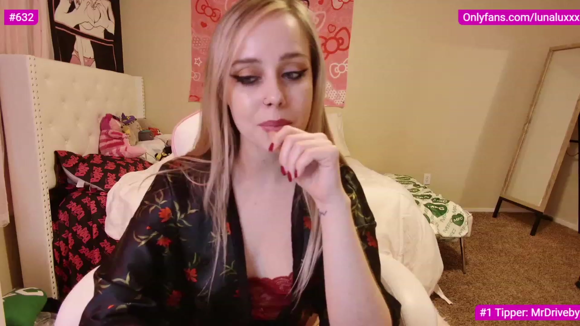 Gallery image thumbnail from lunalovelyy's myfreecams stream on, 01/19/2023, 06:33 image 15 of 20
