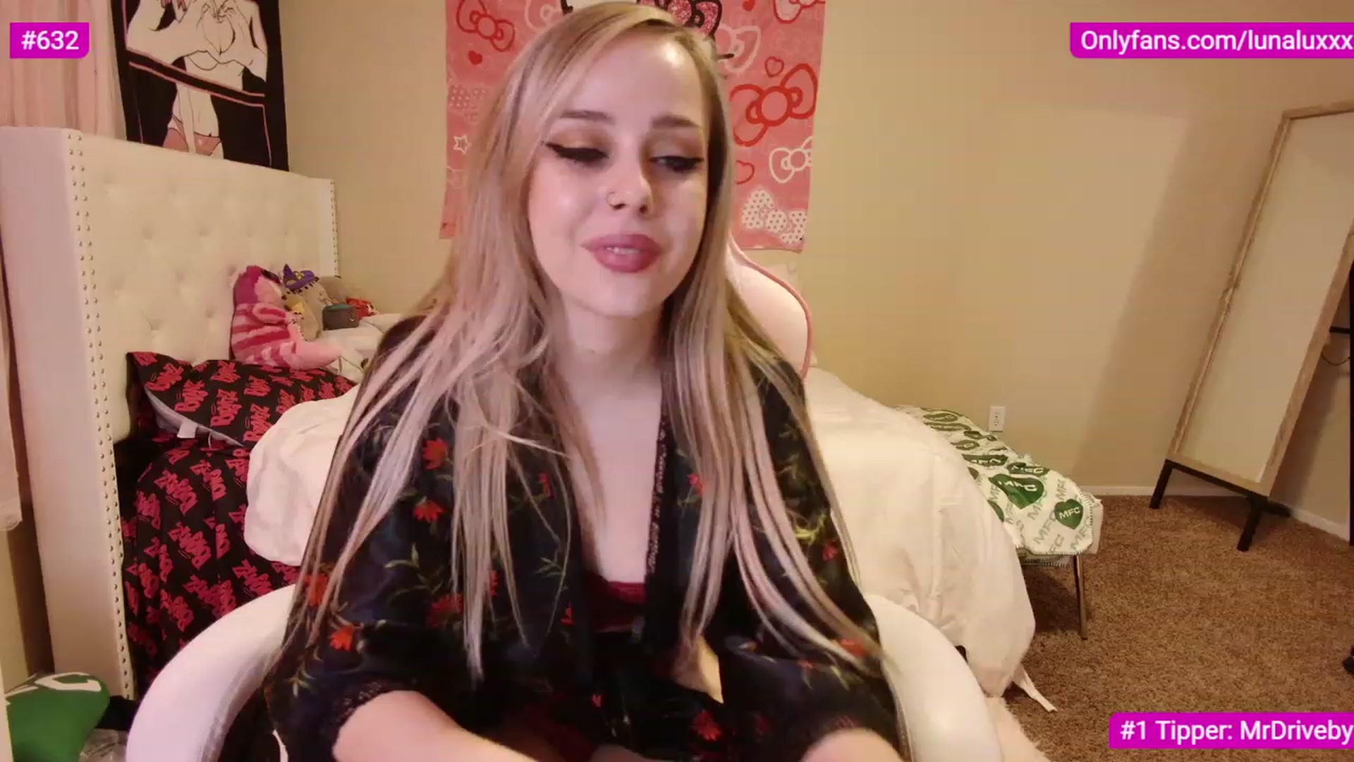 Gallery image thumbnail from lunalovelyy's myfreecams stream on, 01/19/2023, 06:33 image 17 of 20