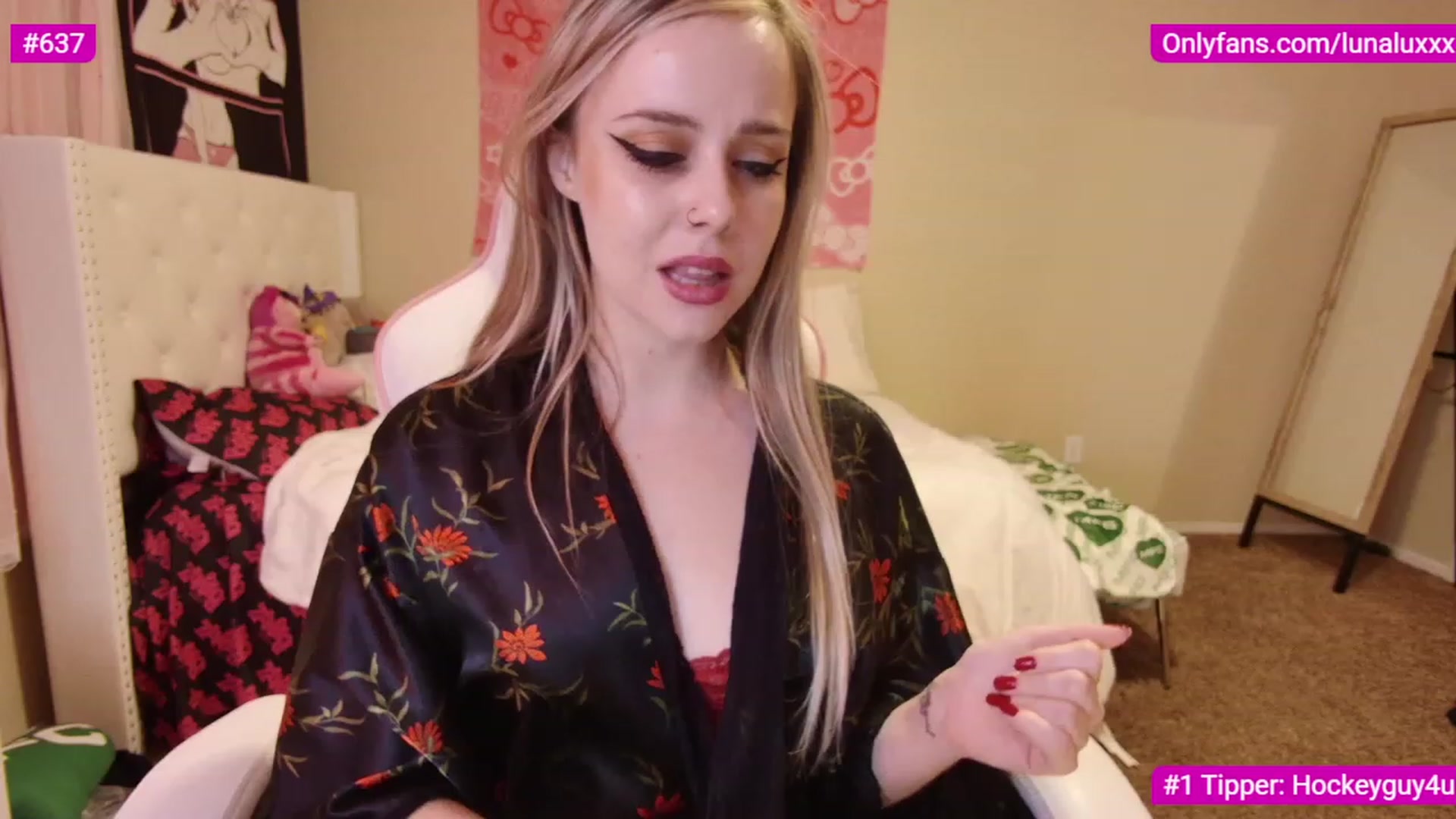Gallery image thumbnail from lunalovelyy's myfreecams stream on, 01/19/2023, 06:33 image 3 of 20