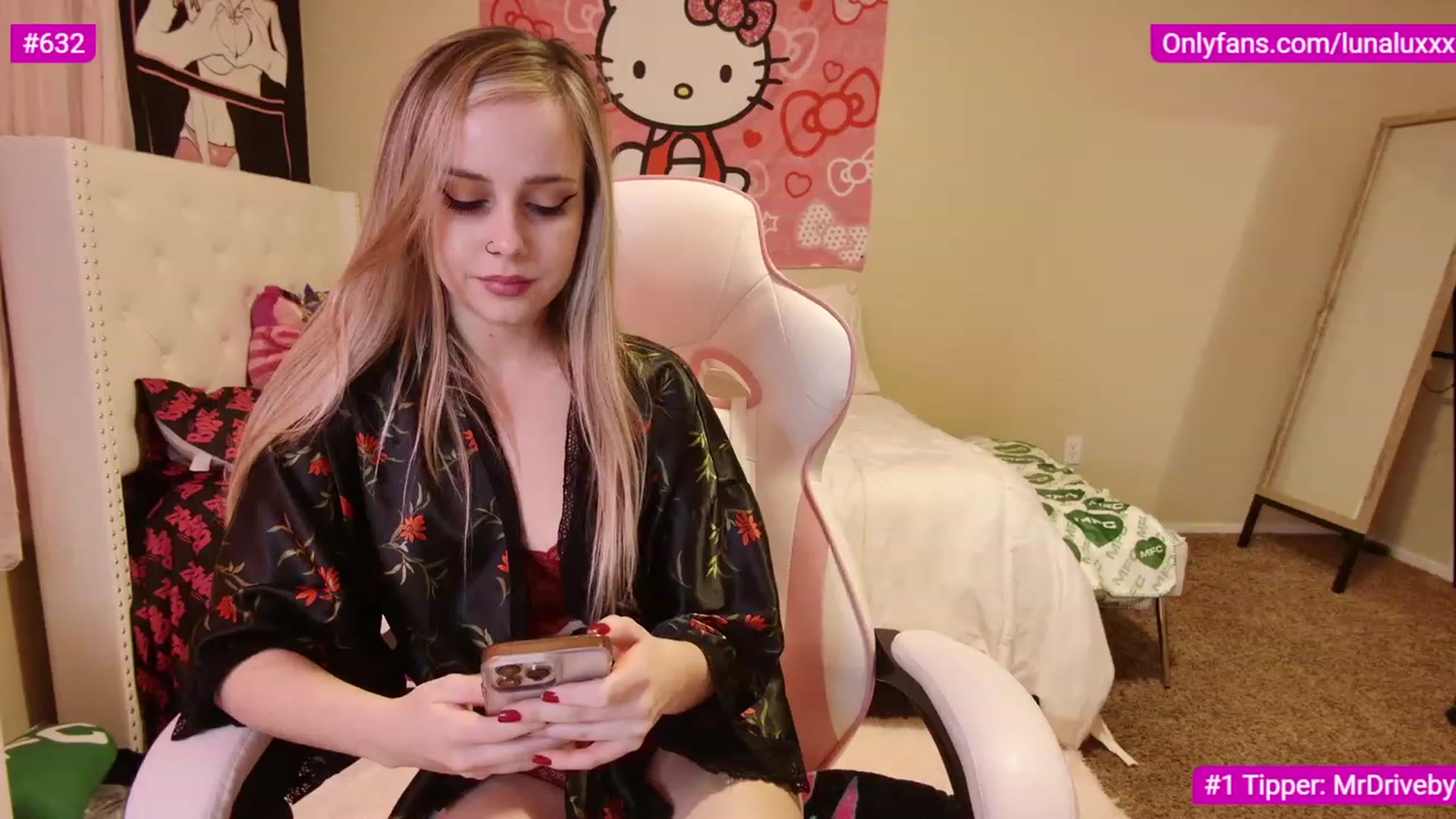 Gallery image thumbnail from lunalovelyy's myfreecams stream on, 01/19/2023, 06:33 image 18 of 20