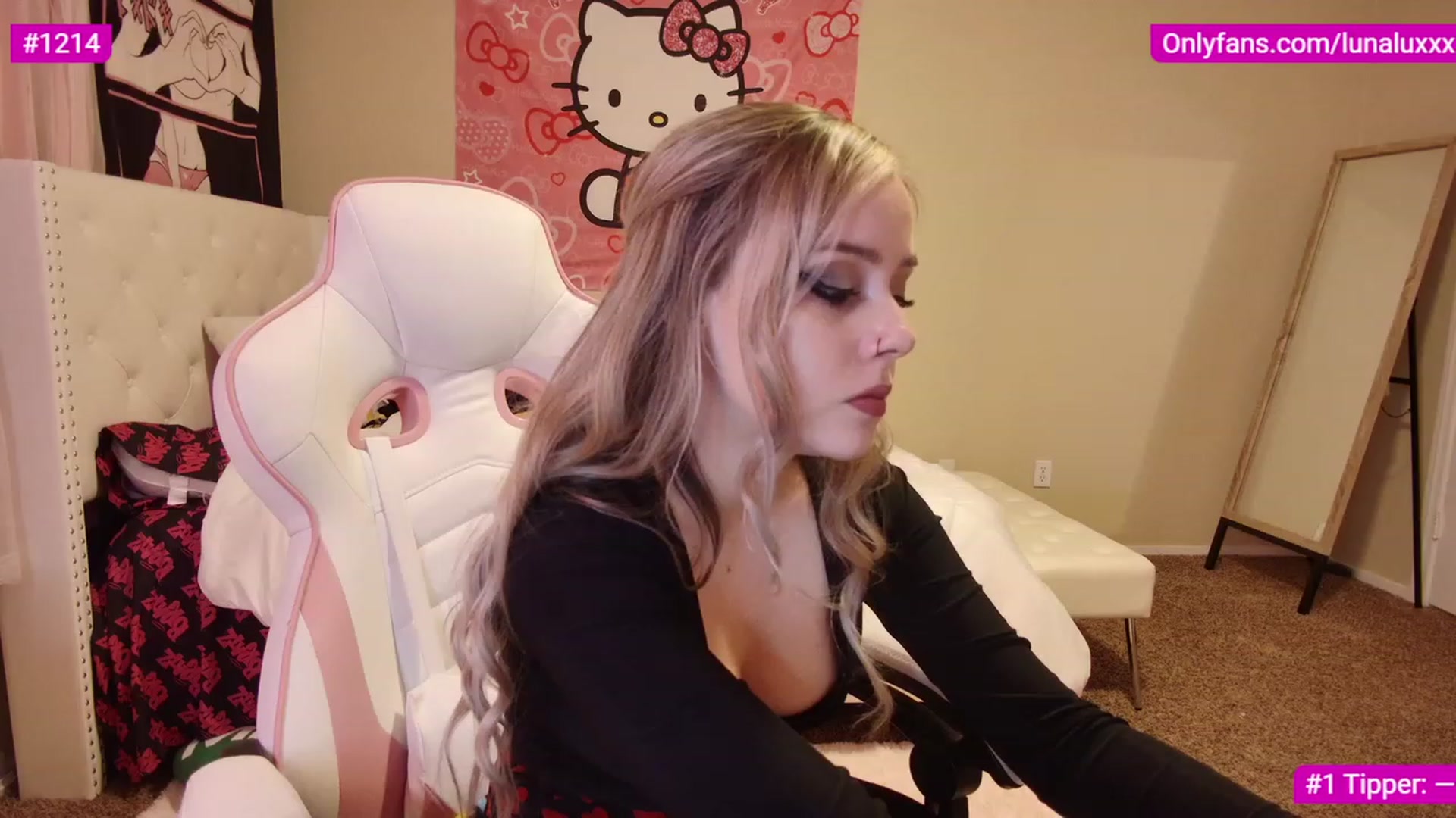 Gallery image thumbnail from lunalovelyy's myfreecams stream on, 01/31/2023, 02:57 image 1 of 20
