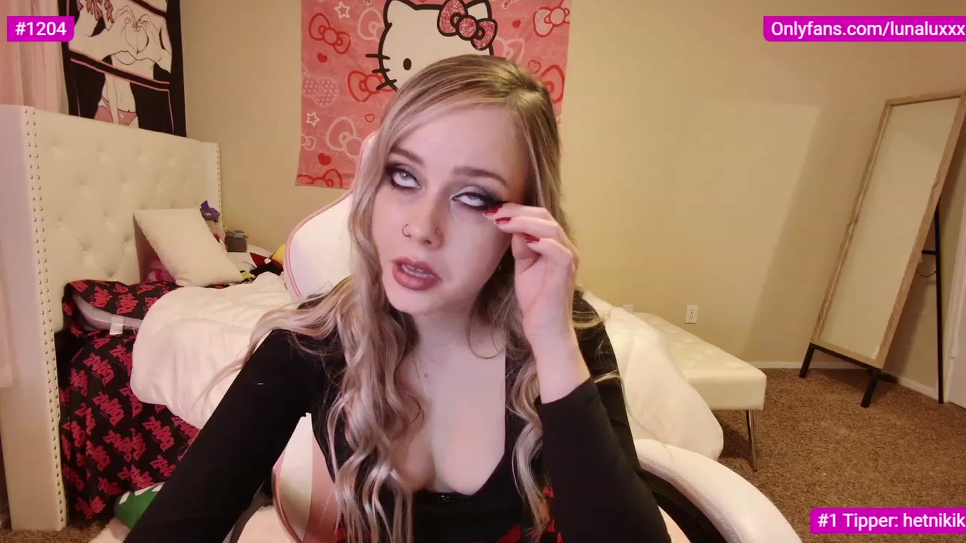 Gallery image thumbnail from lunalovelyy's myfreecams stream on, 01/31/2023, 02:57 image 10 of 20