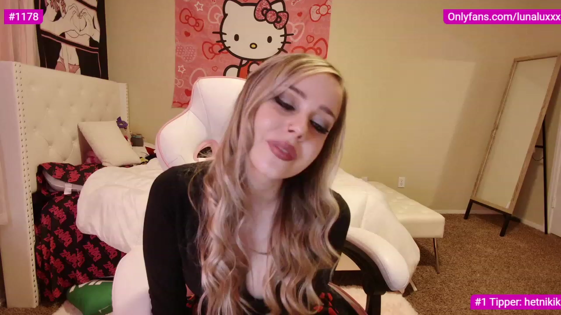 Gallery image thumbnail from lunalovelyy's myfreecams stream on, 01/31/2023, 02:57 image 17 of 20