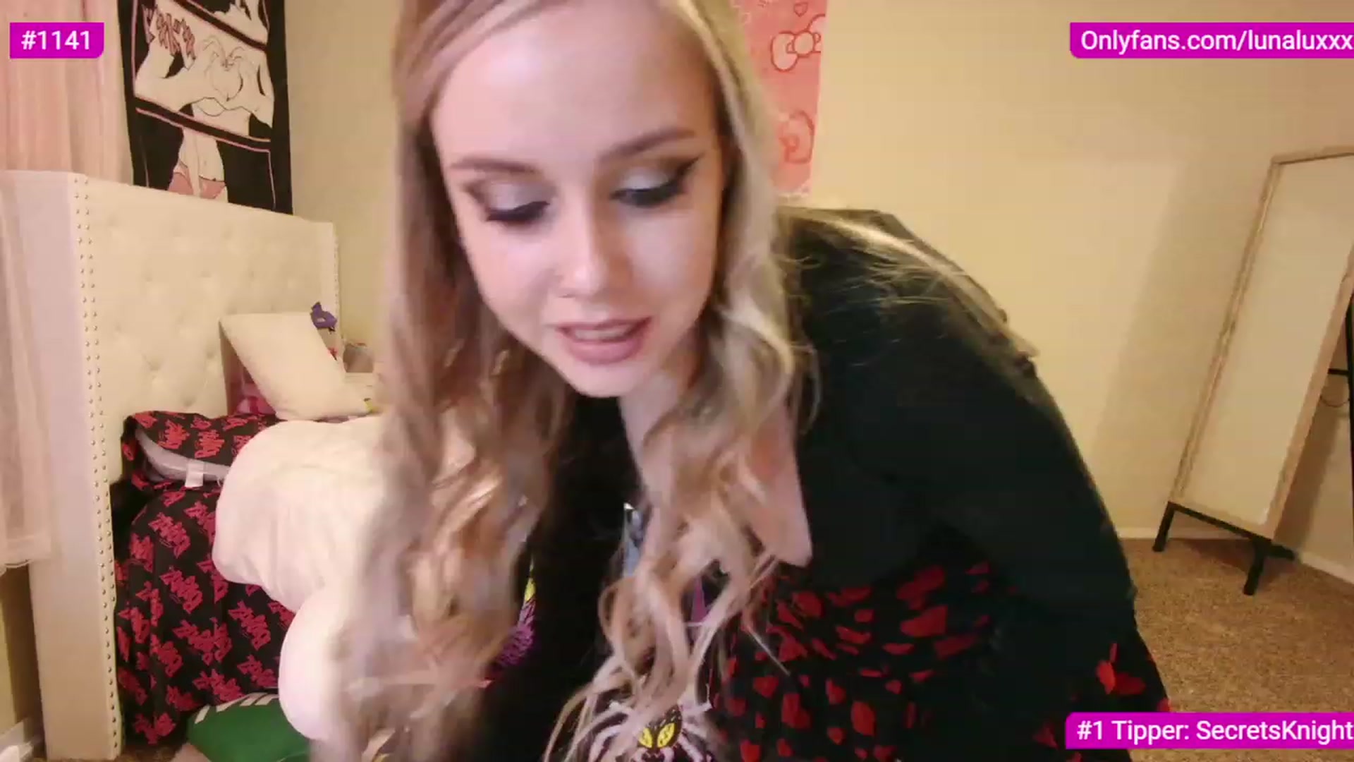 Gallery image thumbnail from lunalovelyy's myfreecams stream on, 01/31/2023, 06:11 image 5 of 20