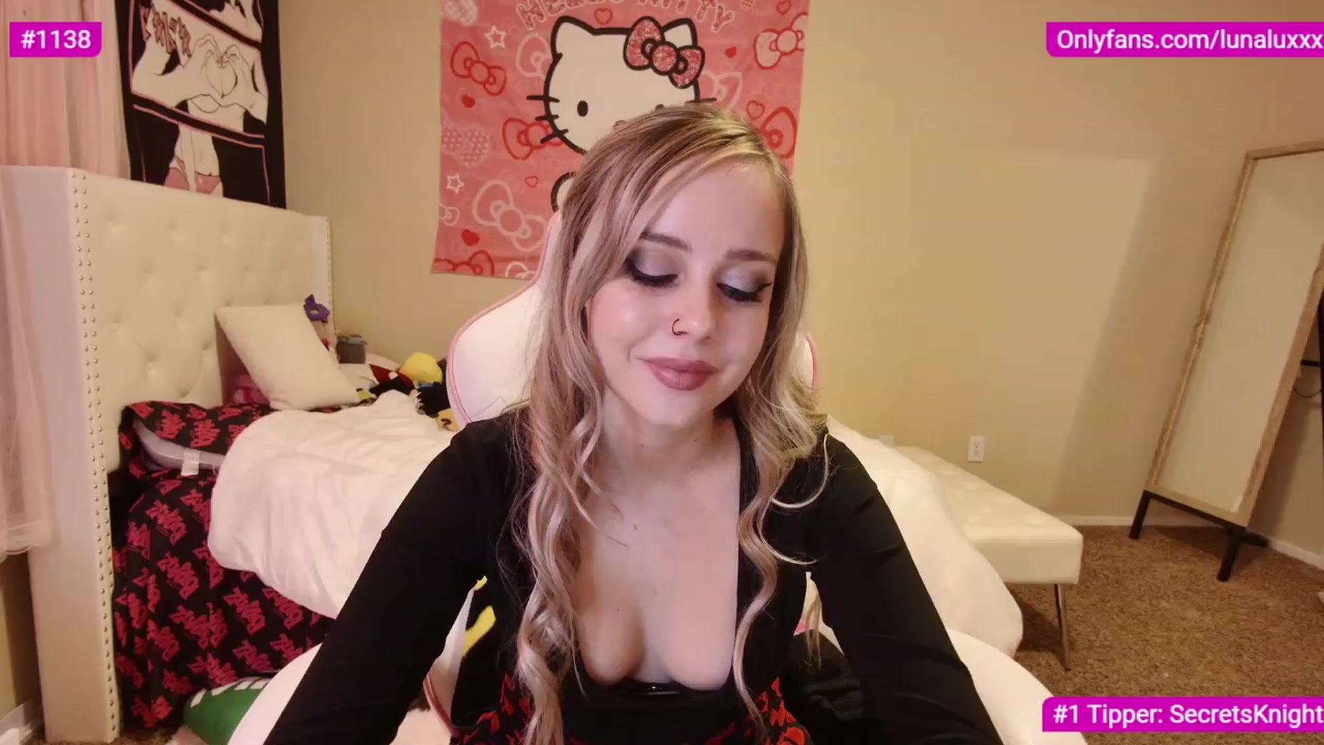 Gallery image thumbnail from lunalovelyy's myfreecams stream on, 01/31/2023, 06:11 image 15 of 20
